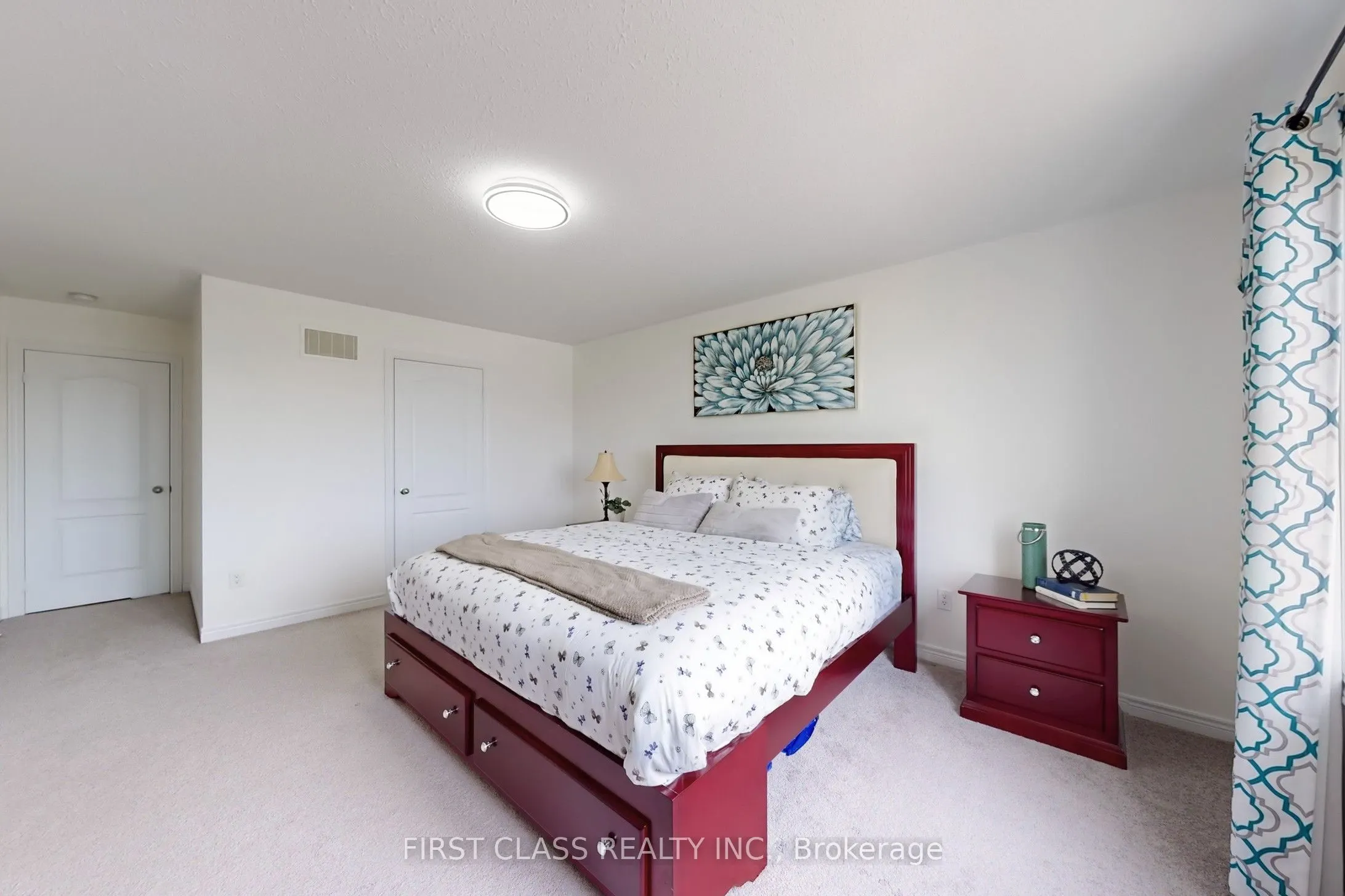 128 Sky Harbour Drive