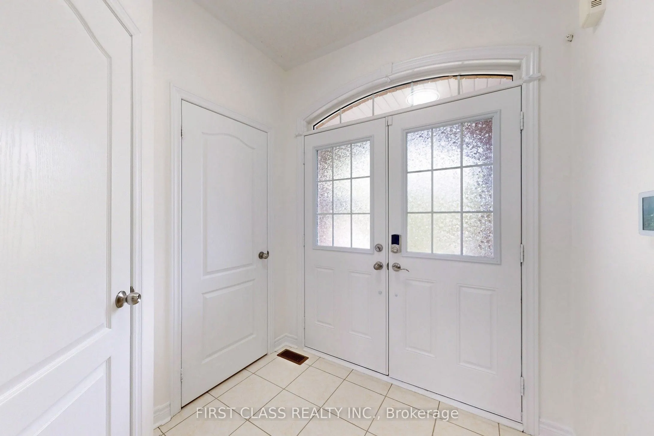 128 Sky Harbour Drive