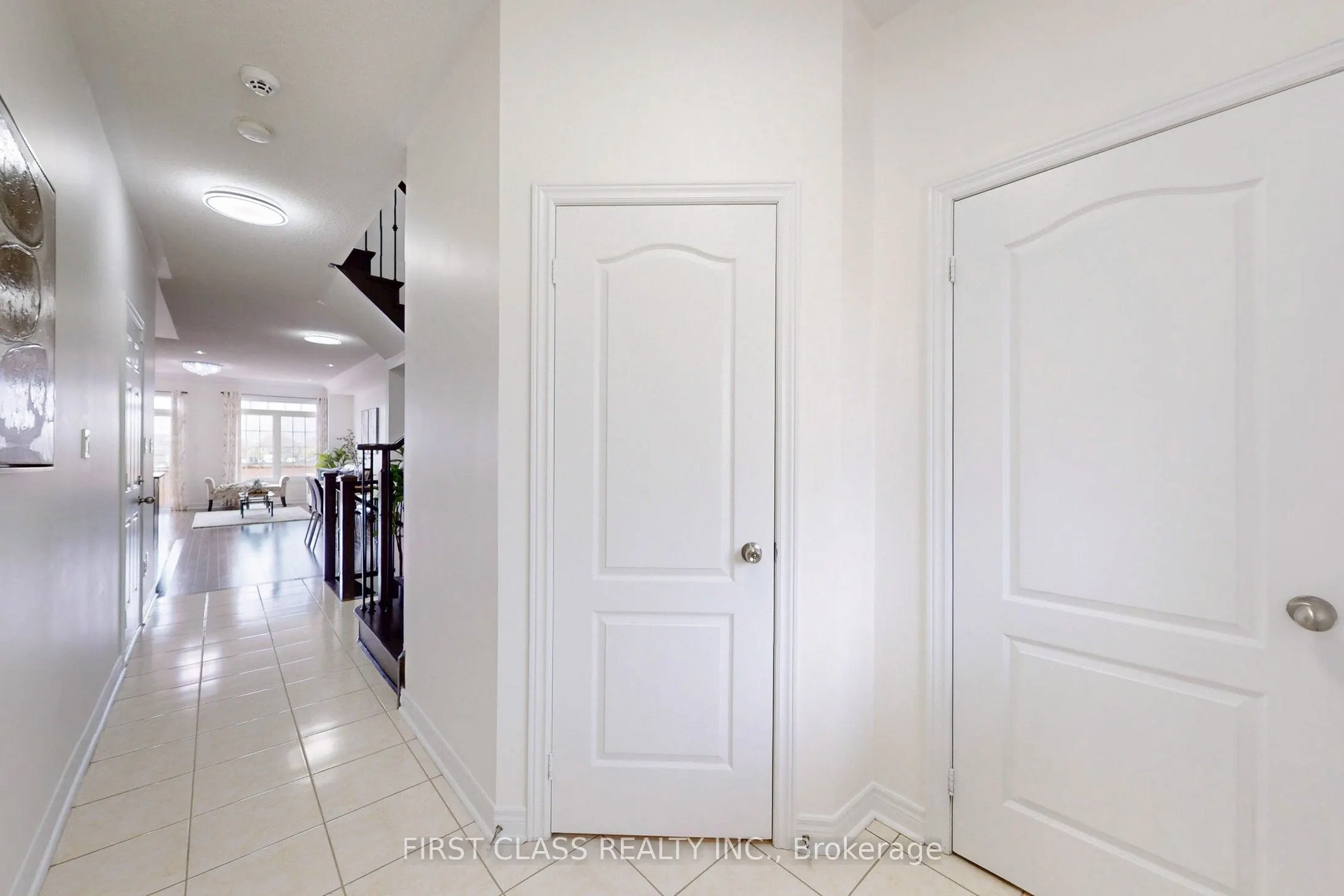128 Sky Harbour Drive