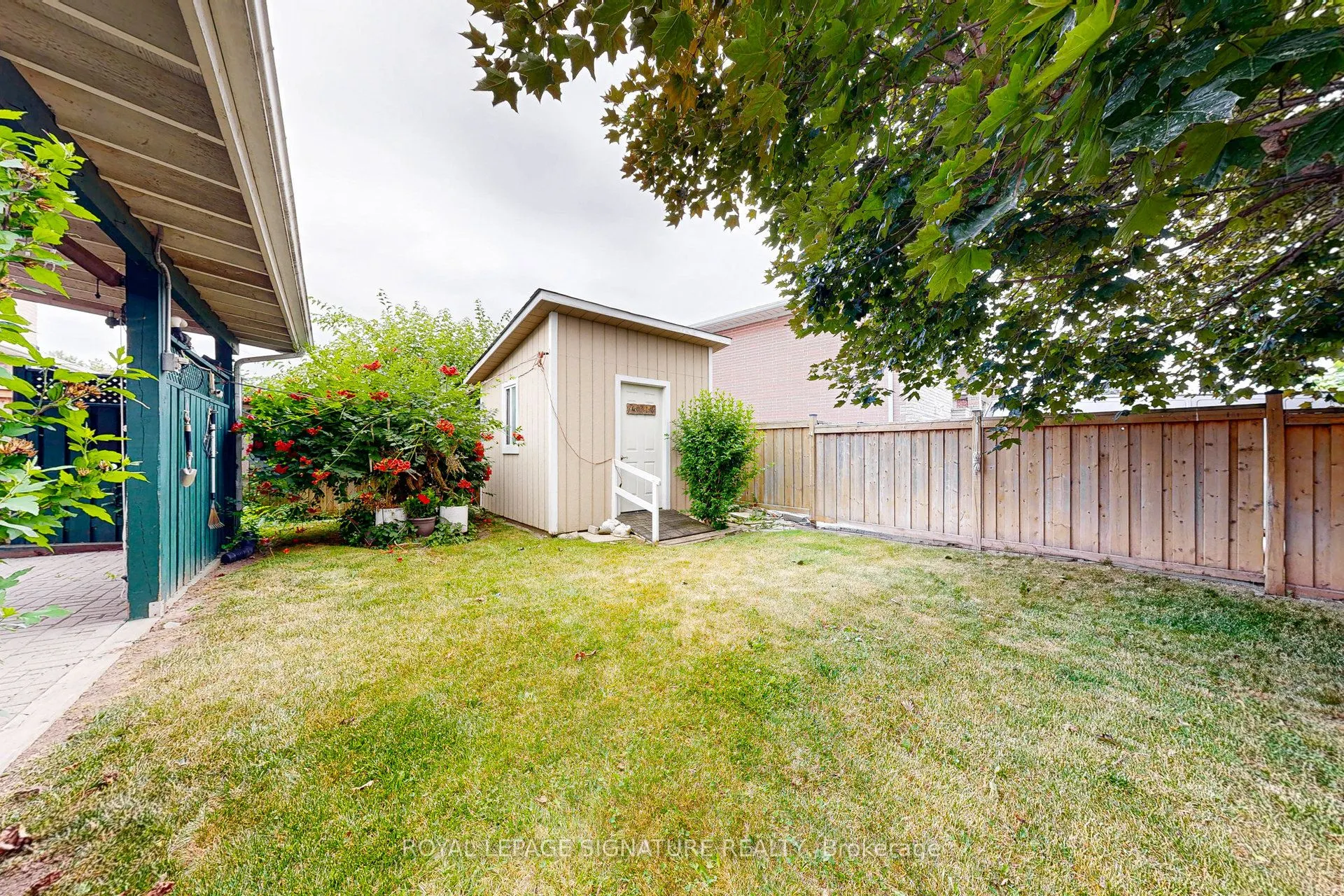 63 Sparrow Avenue