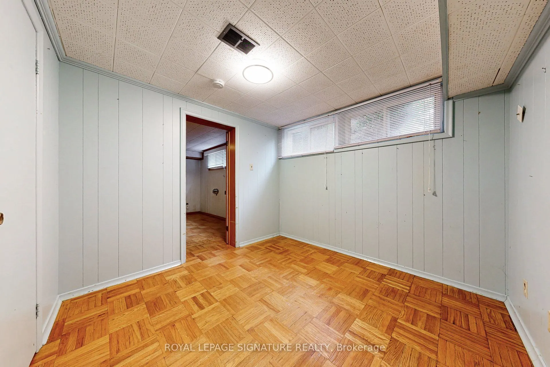 63 Sparrow Avenue