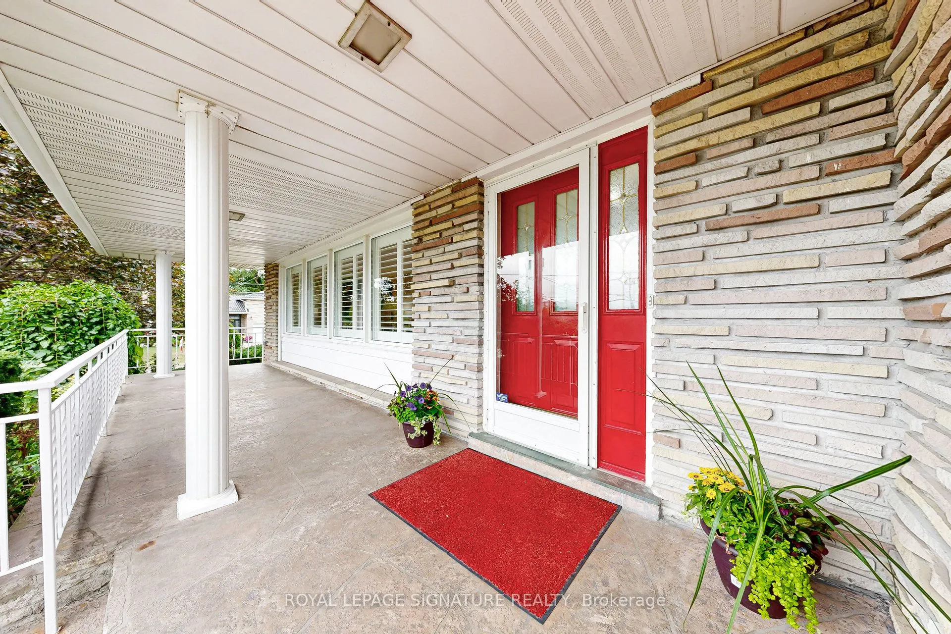 63 Sparrow Avenue