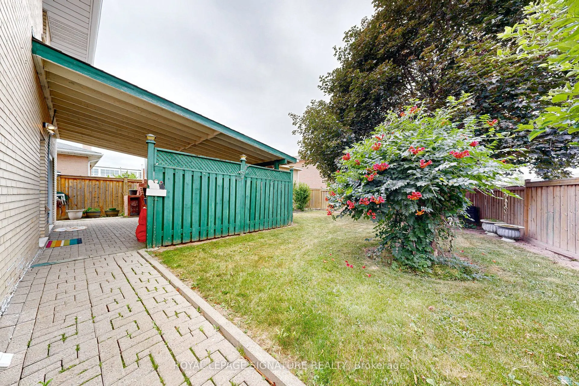 63 Sparrow Avenue