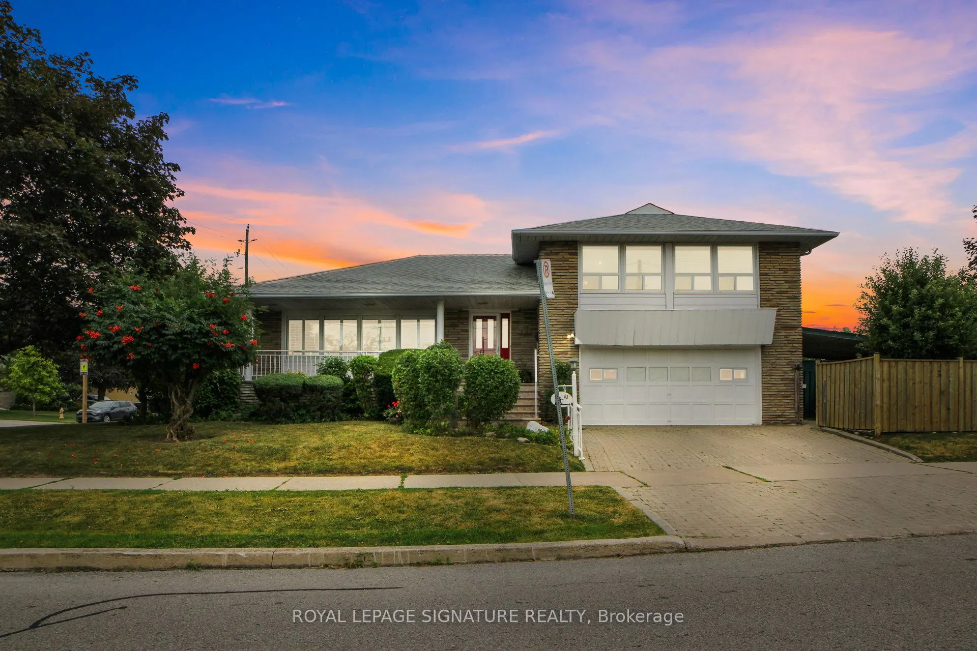 63 Sparrow Avenue