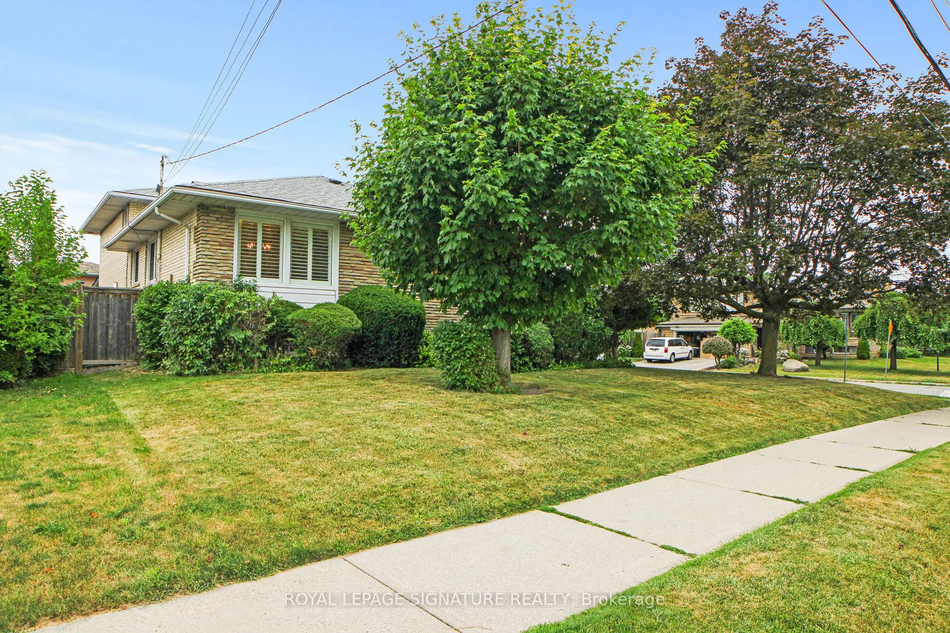 63 Sparrow Avenue