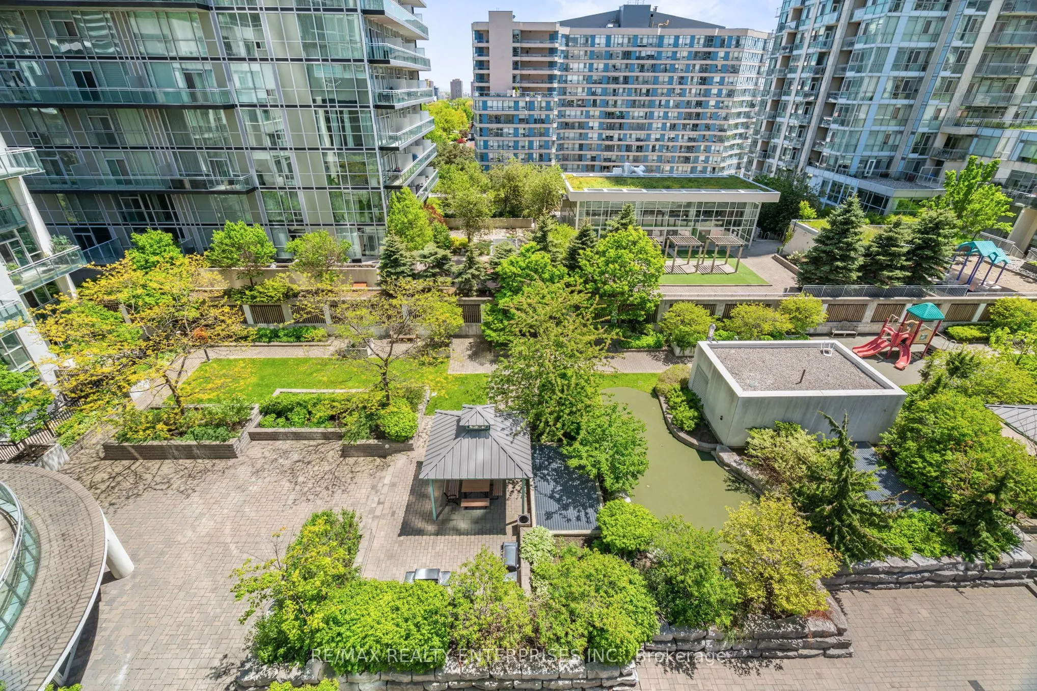 220 Burnhamthorpe Road W, #916