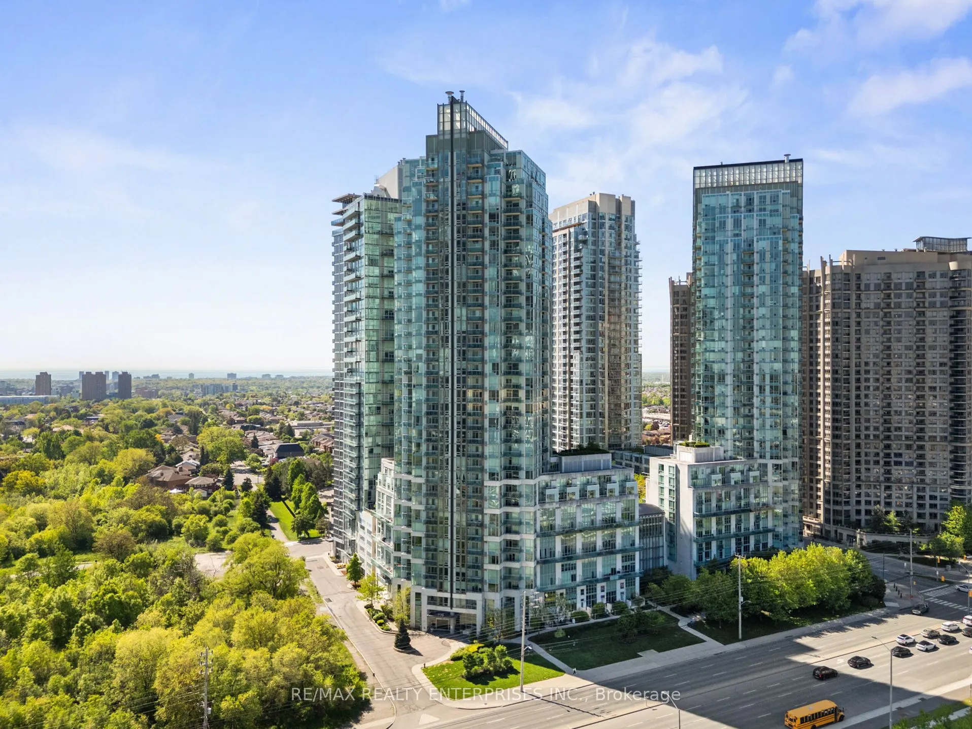 220 Burnhamthorpe Road W, #916
