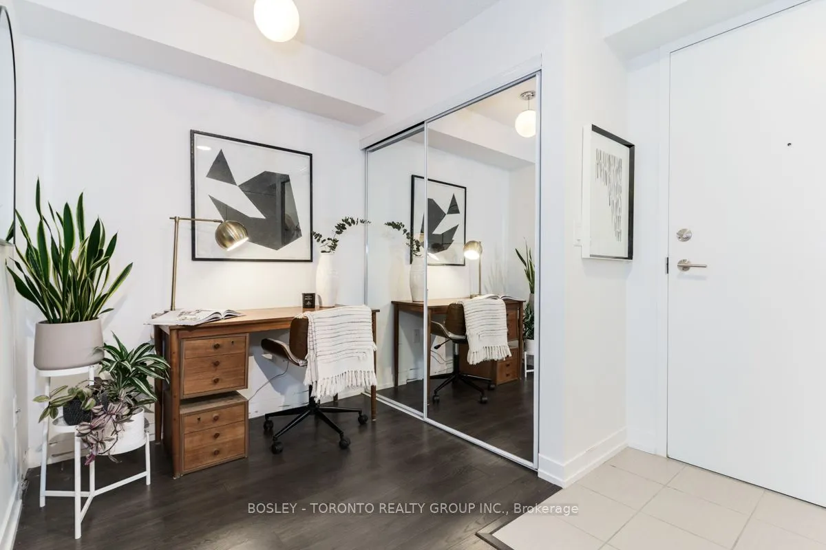 812 Lansdowne Avenue, #720