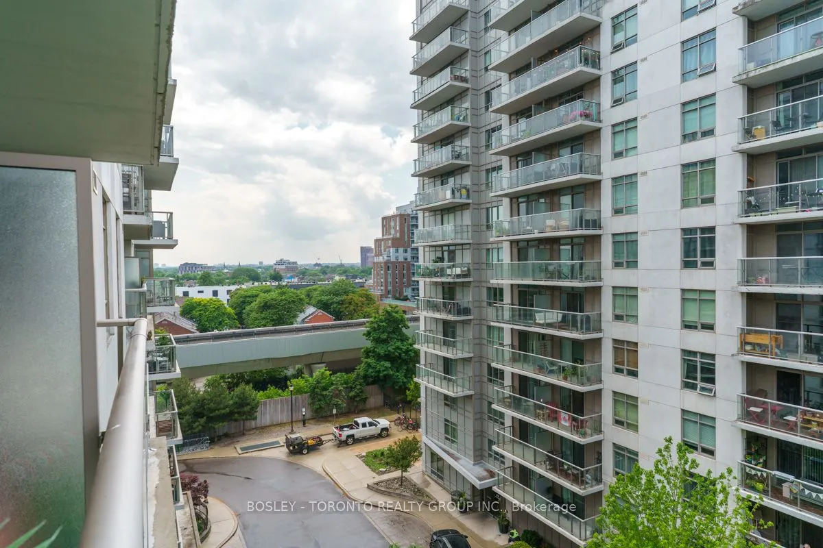 812 Lansdowne Avenue, #720