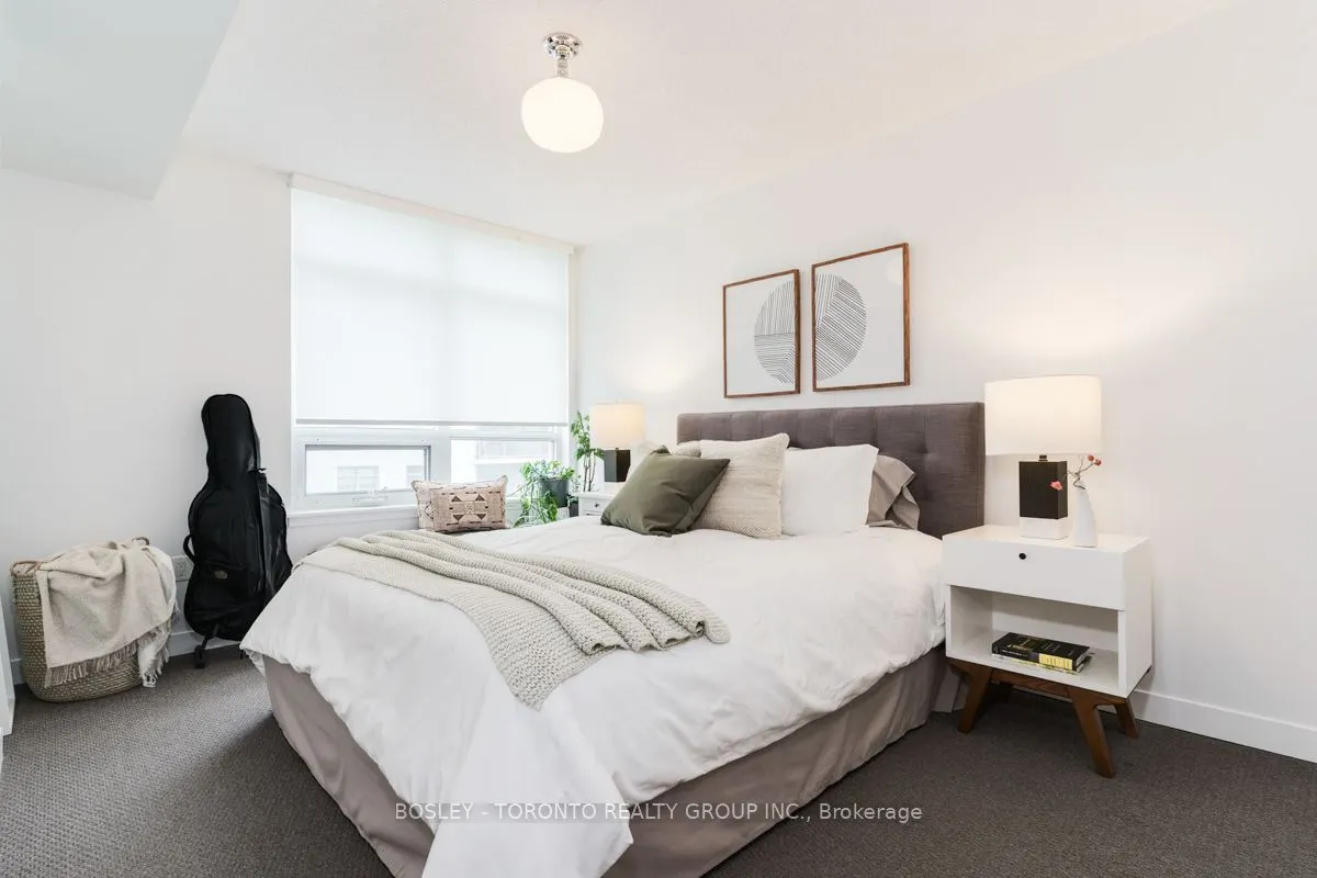 812 Lansdowne Avenue, #720