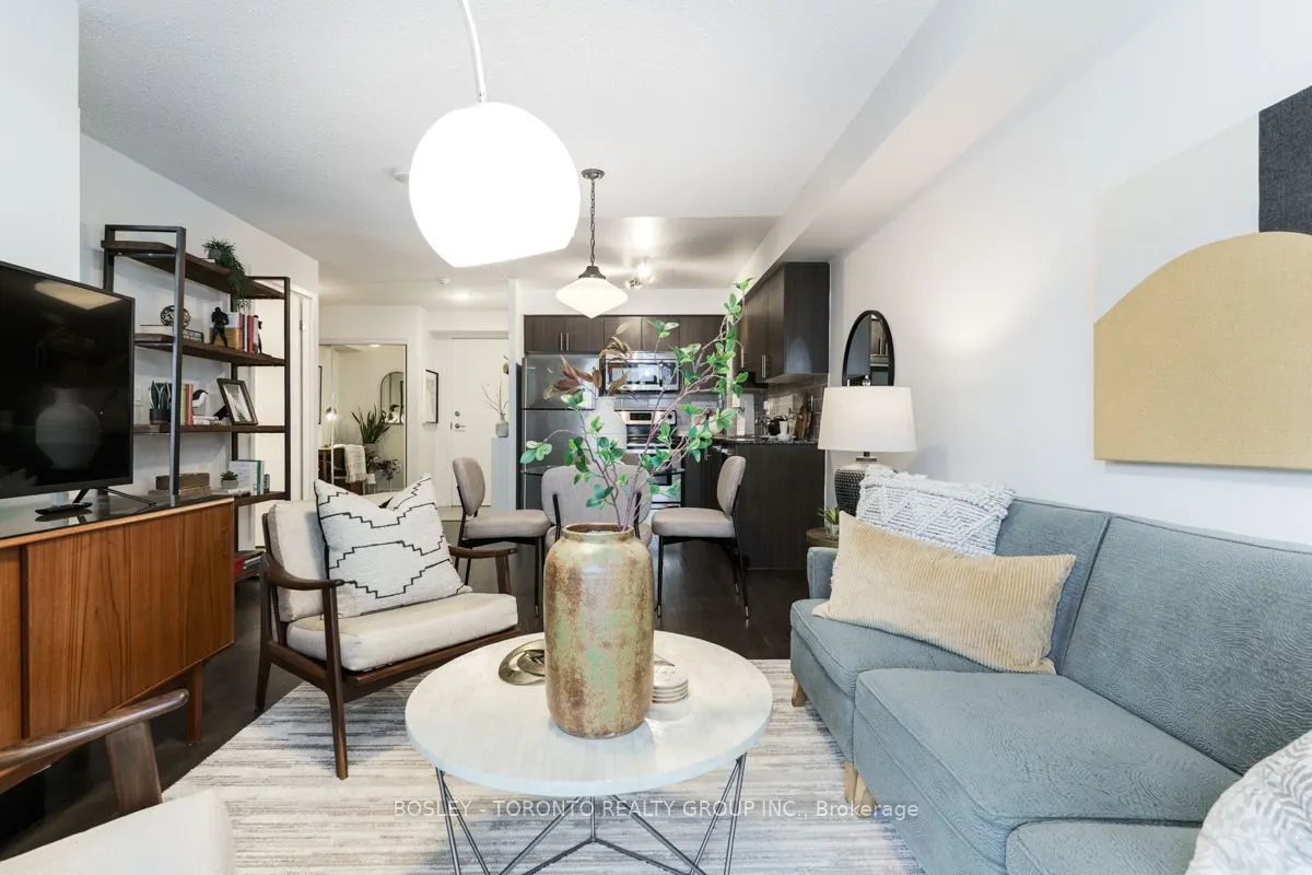 812 Lansdowne Avenue, #720