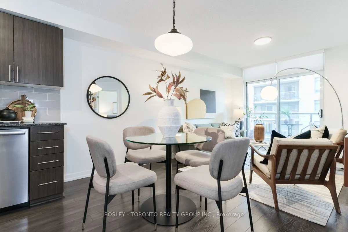 812 Lansdowne Avenue, #720