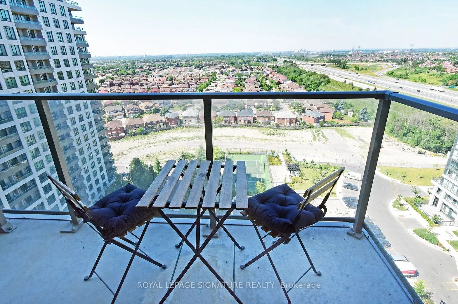 339 Rathburn Road, #1809