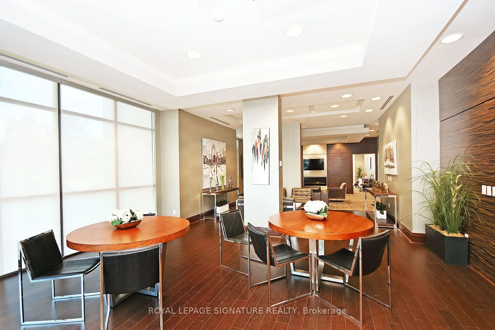 339 Rathburn Road, #1809