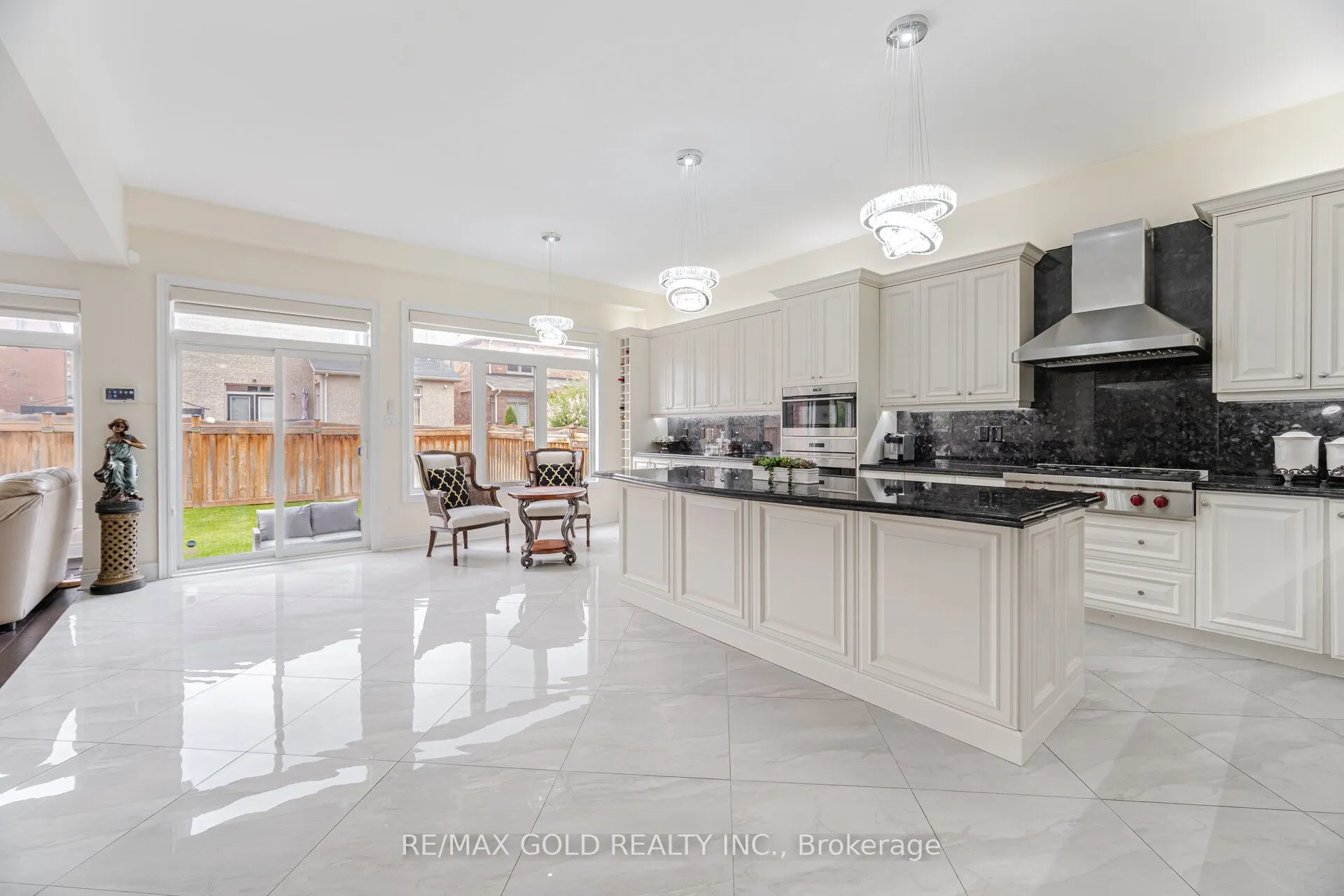106 Rising Hill Ridge