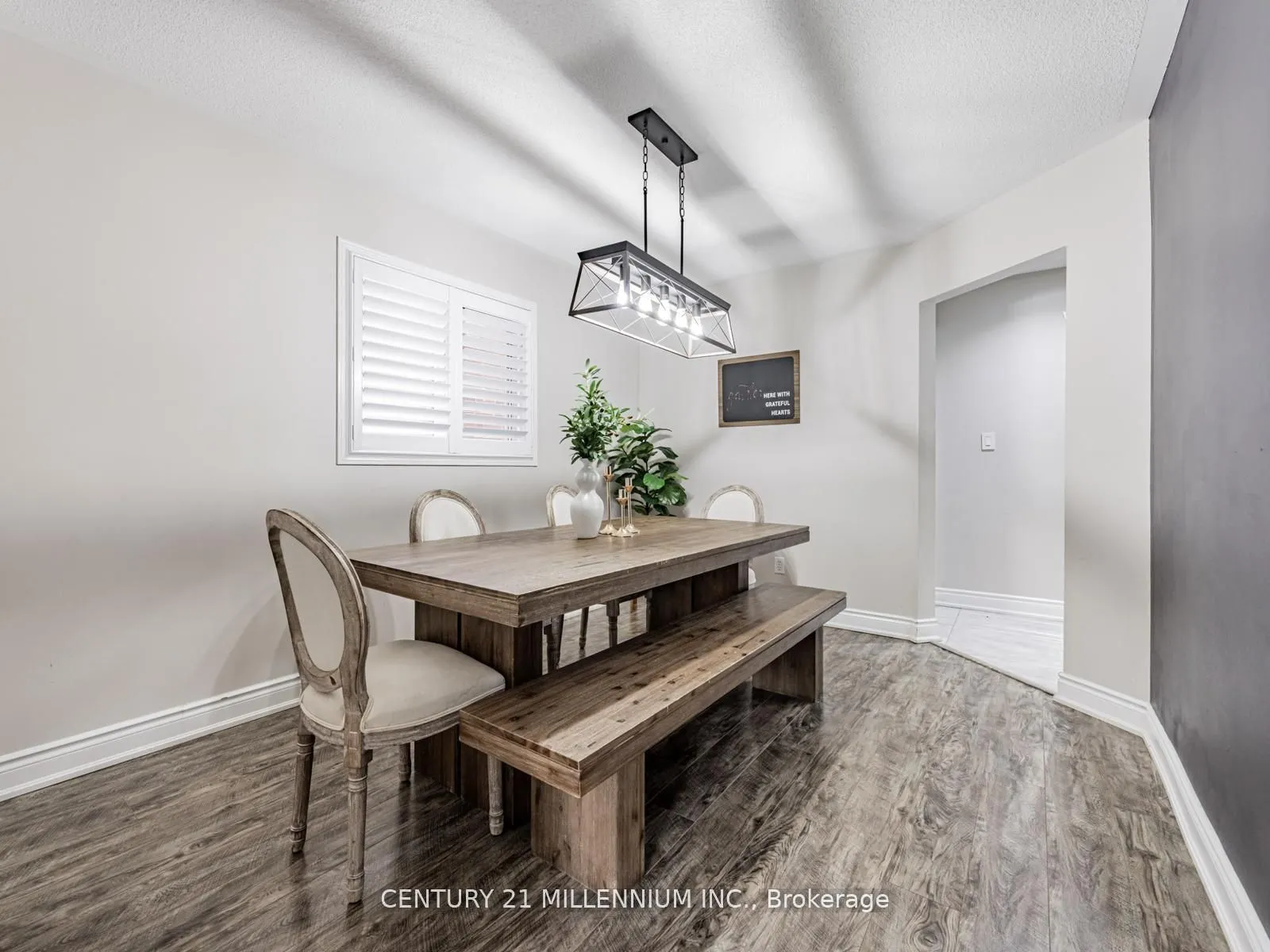 325 Marshall Crescent