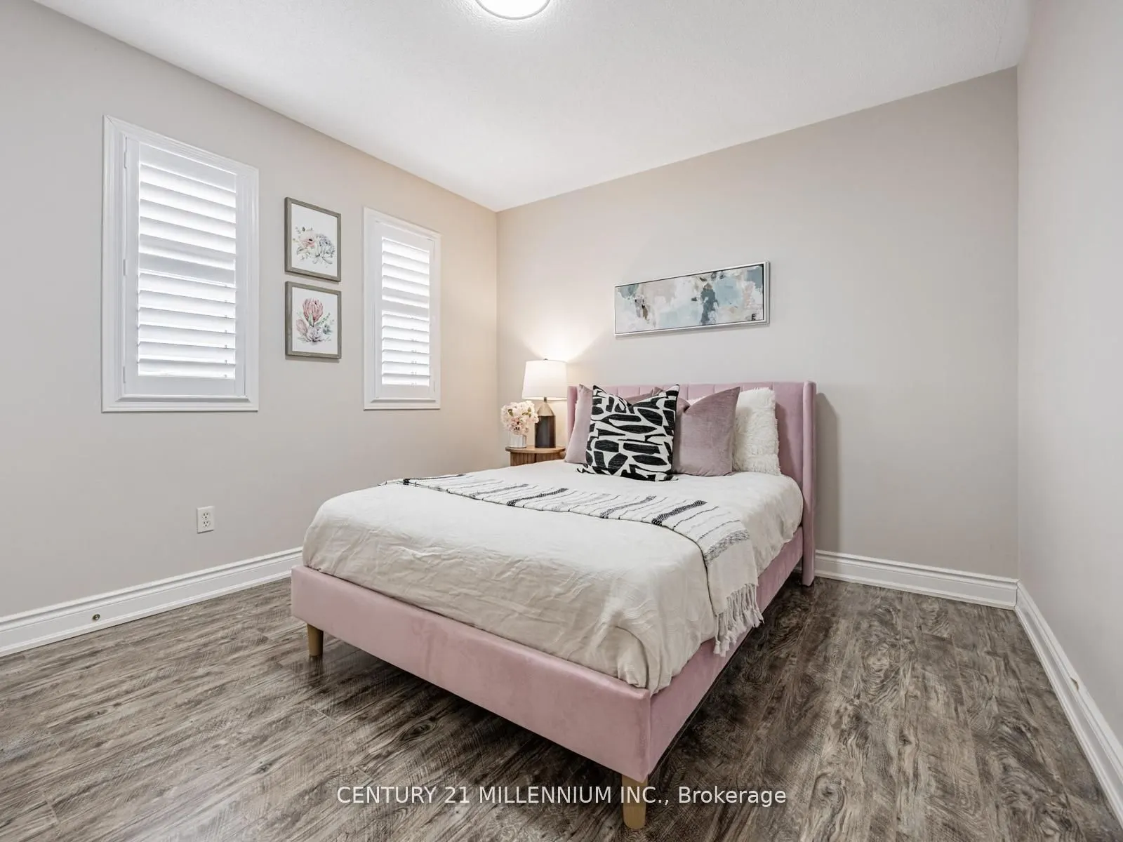 325 Marshall Crescent