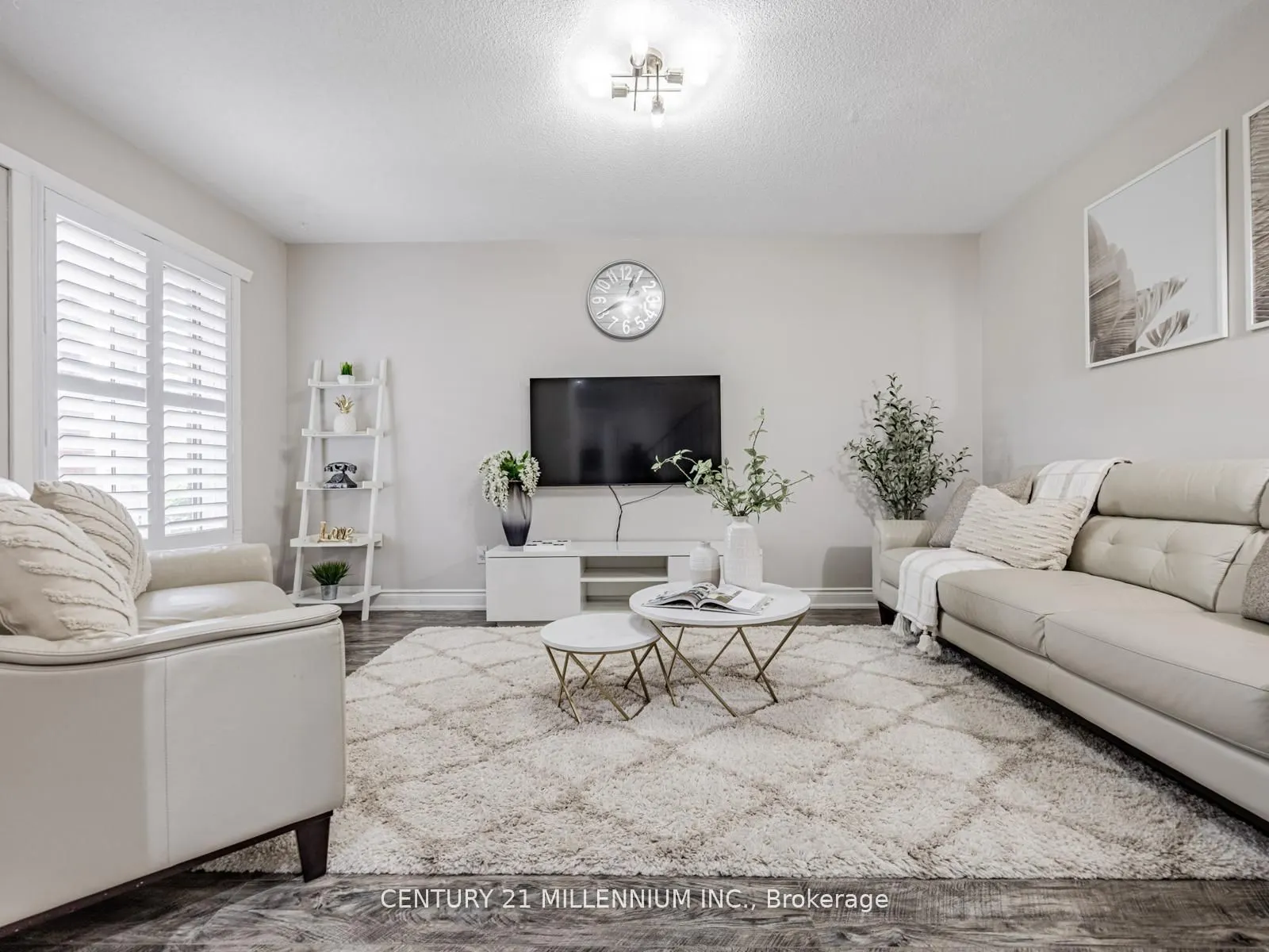 325 Marshall Crescent