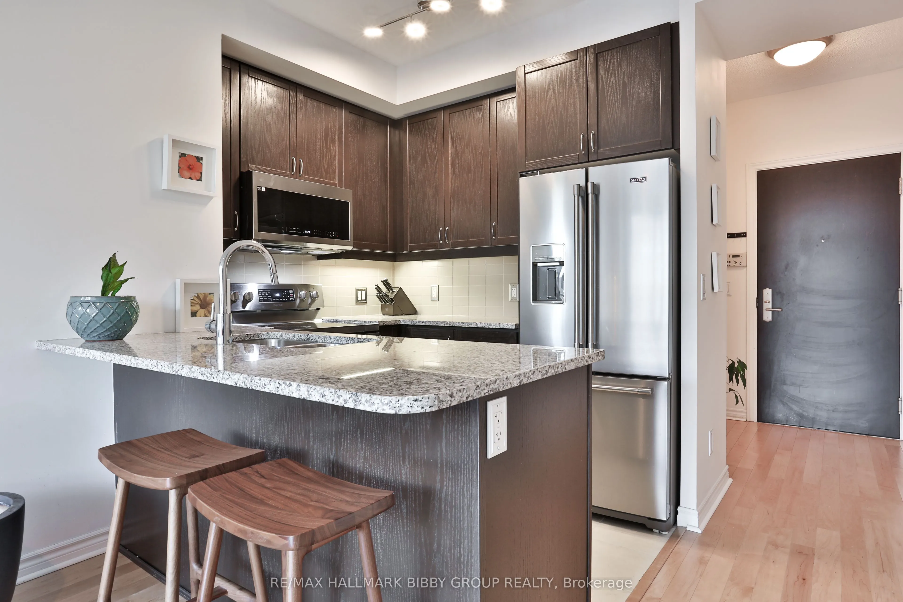 1135 Royal York Road, #814