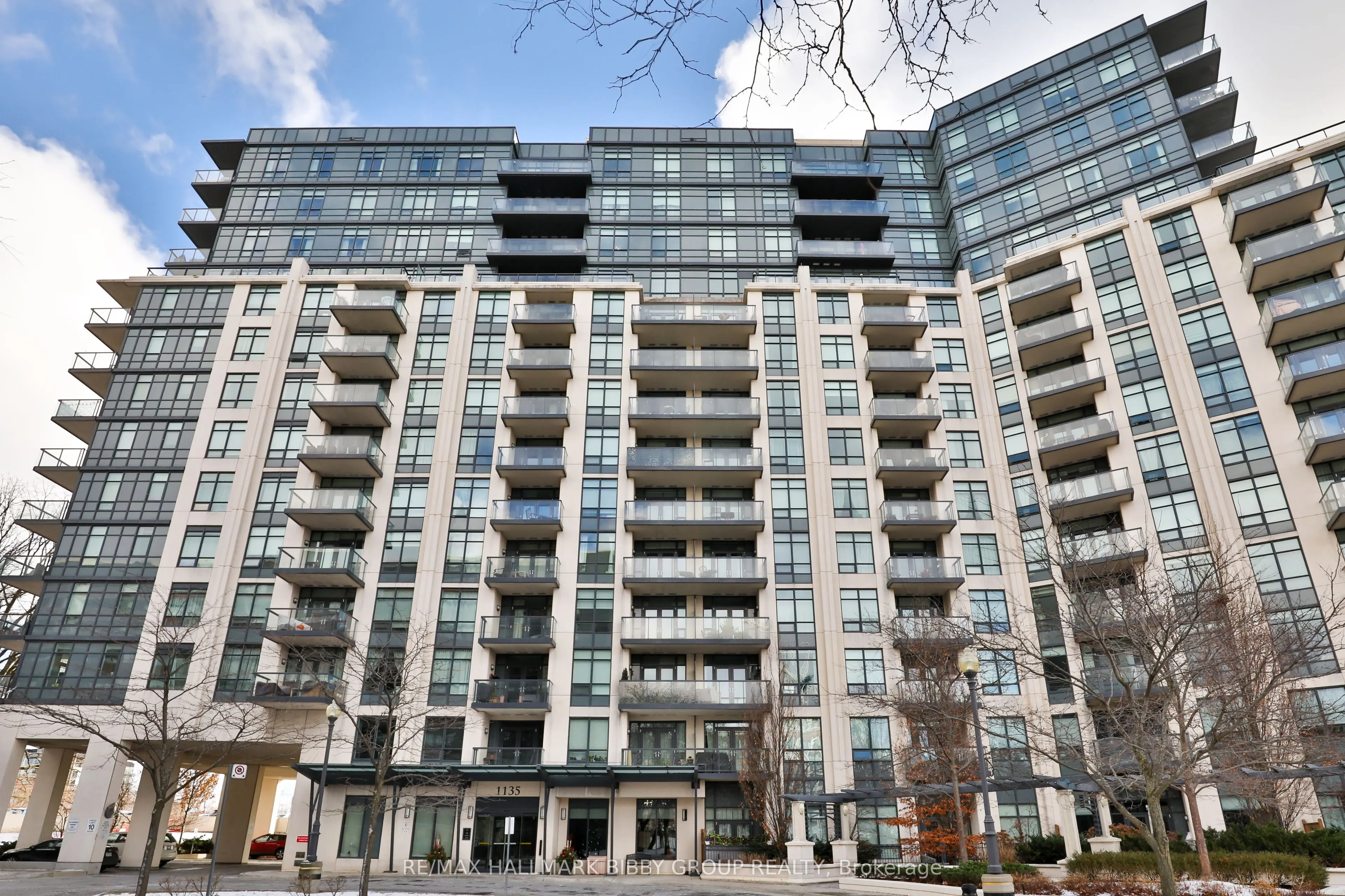 1135 Royal York Road, #814