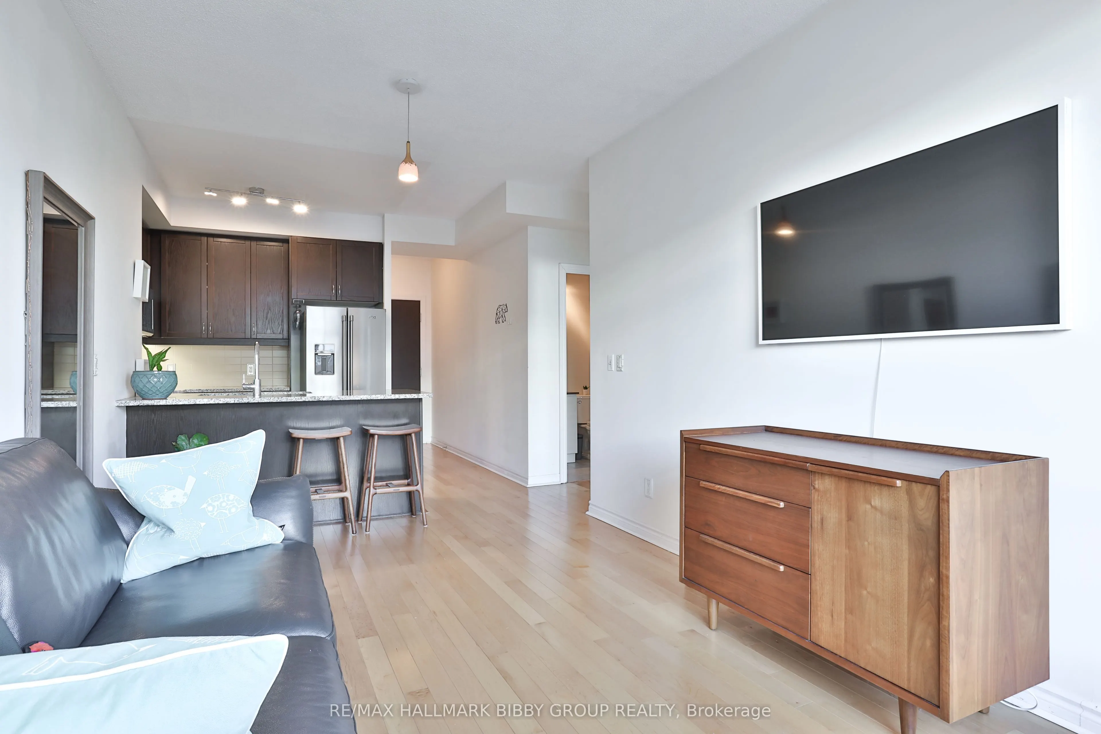 1135 Royal York Road, #814