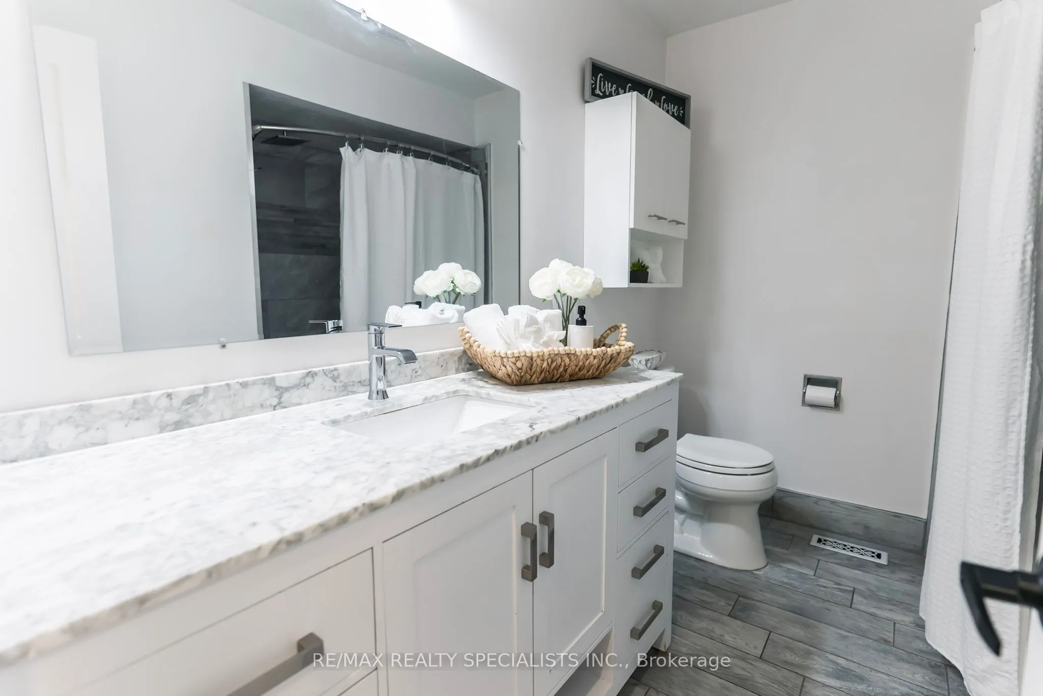 2120 Rathburn Road, #102