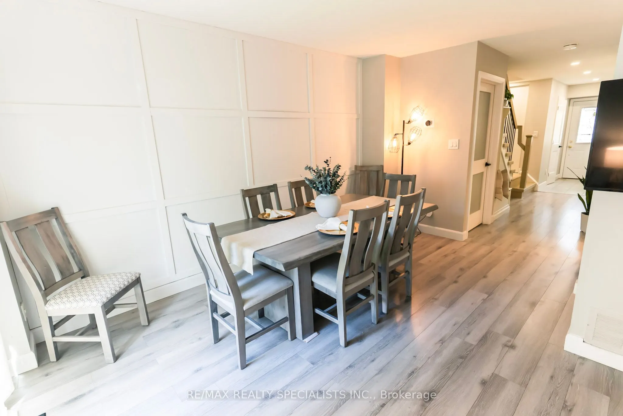2120 Rathburn Road, #102