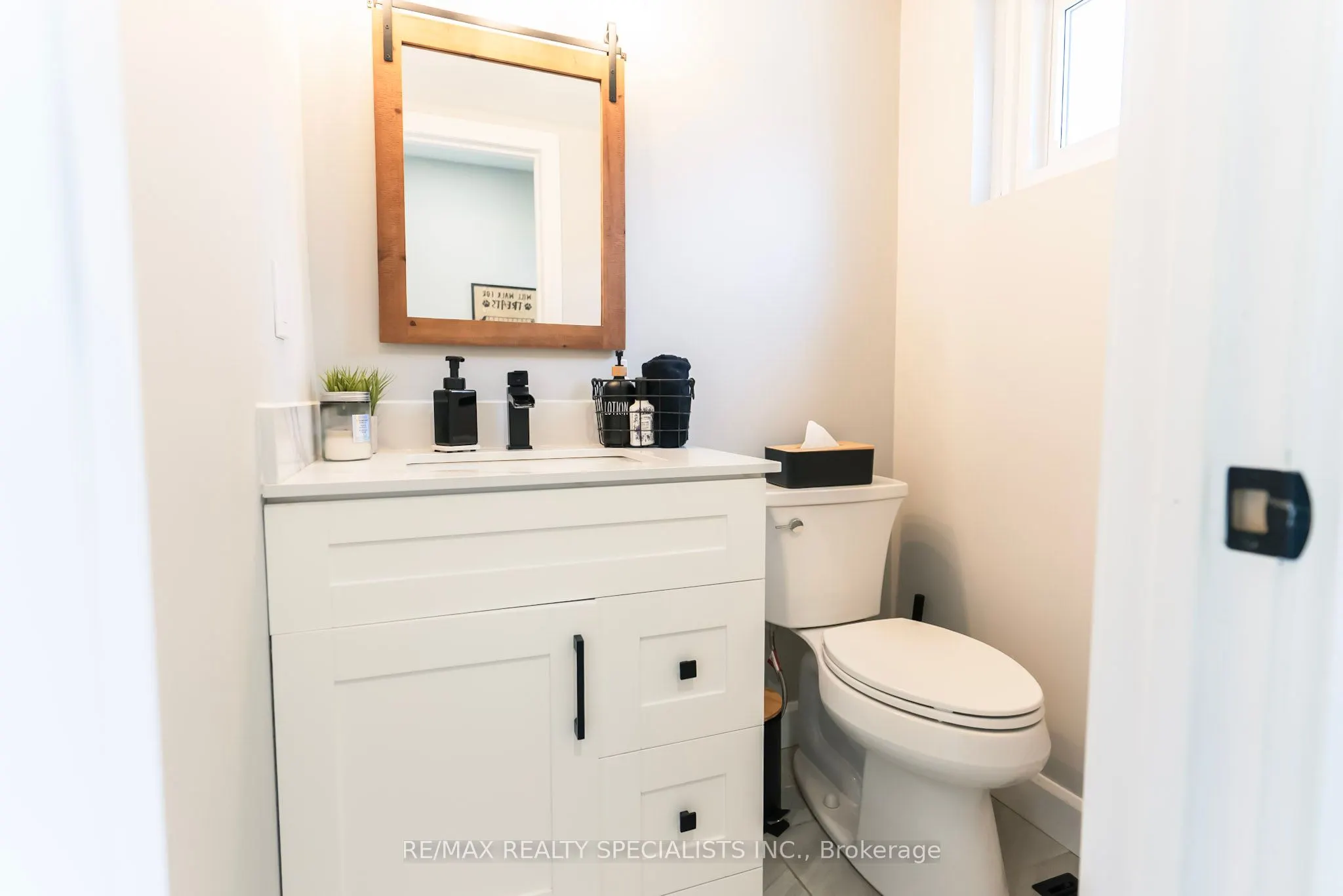 2120 Rathburn Road, #102
