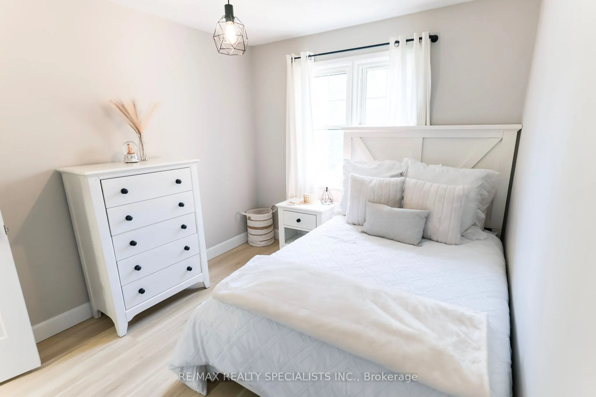 2120 Rathburn Road, #102