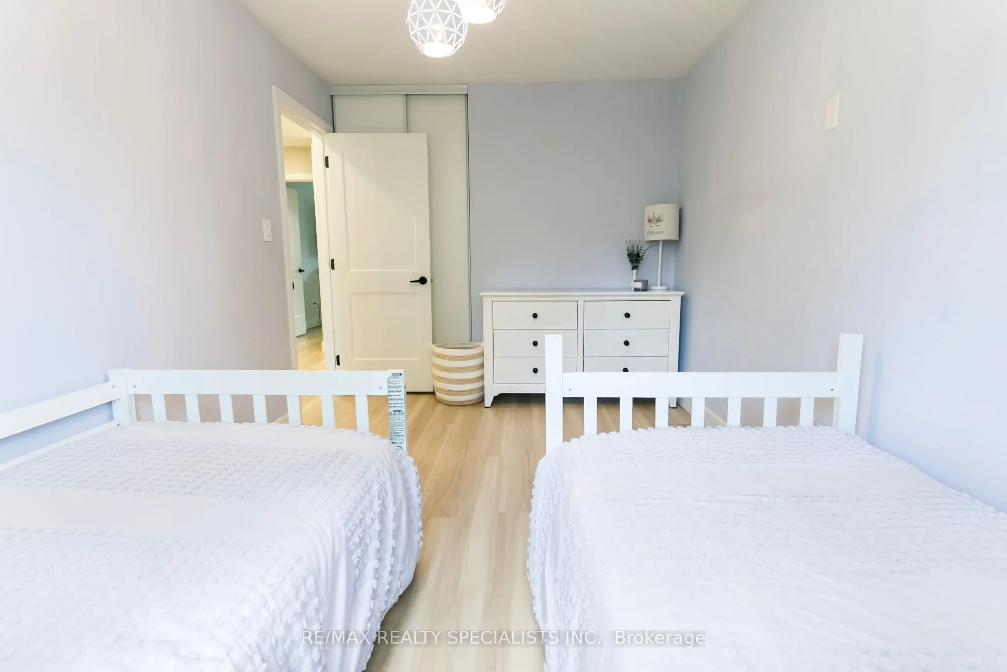 2120 Rathburn Road, #102