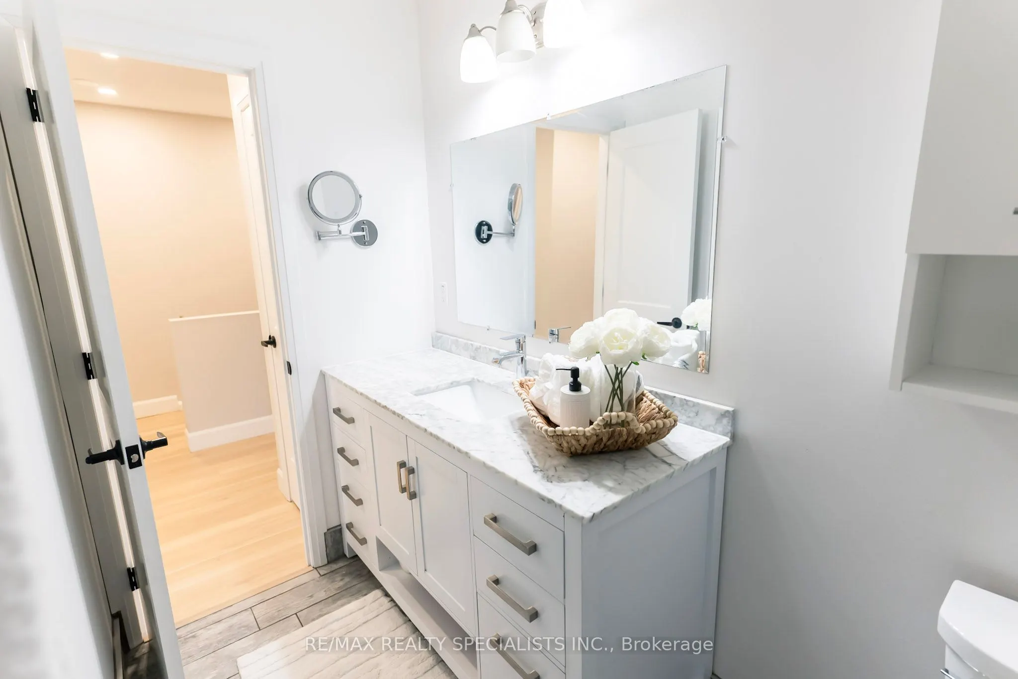 2120 Rathburn Road, #102