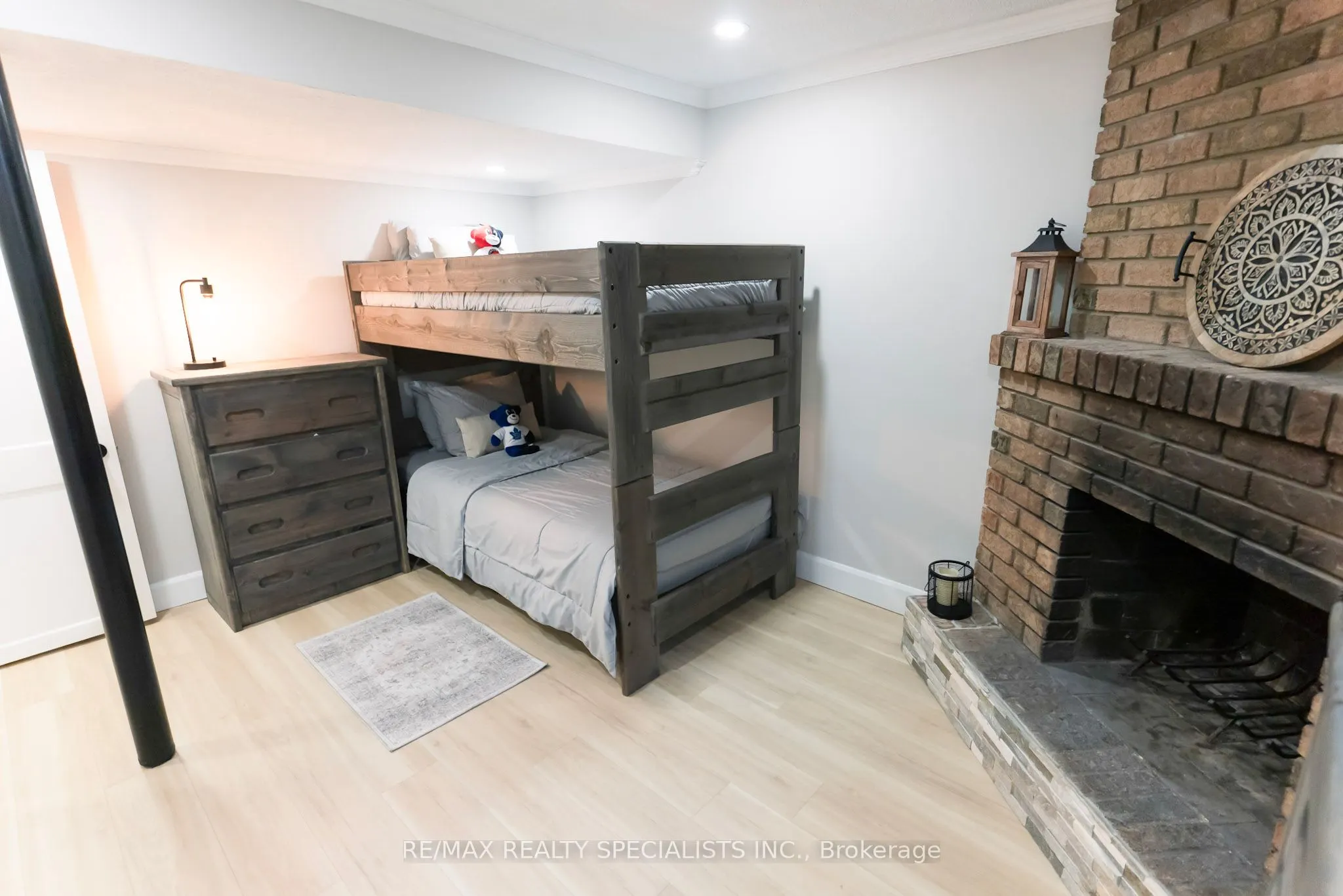 2120 Rathburn Road, #102