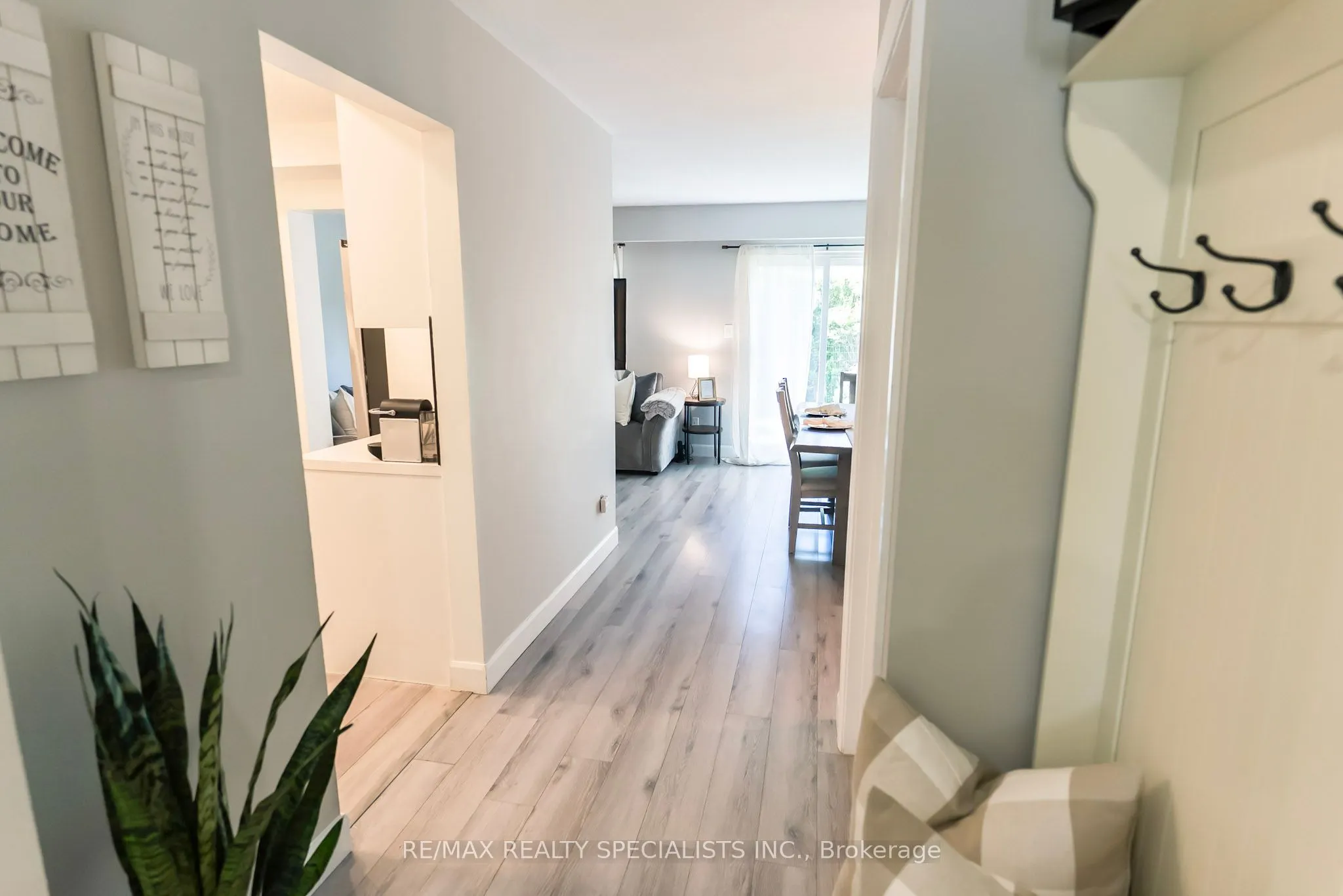 2120 Rathburn Road, #102
