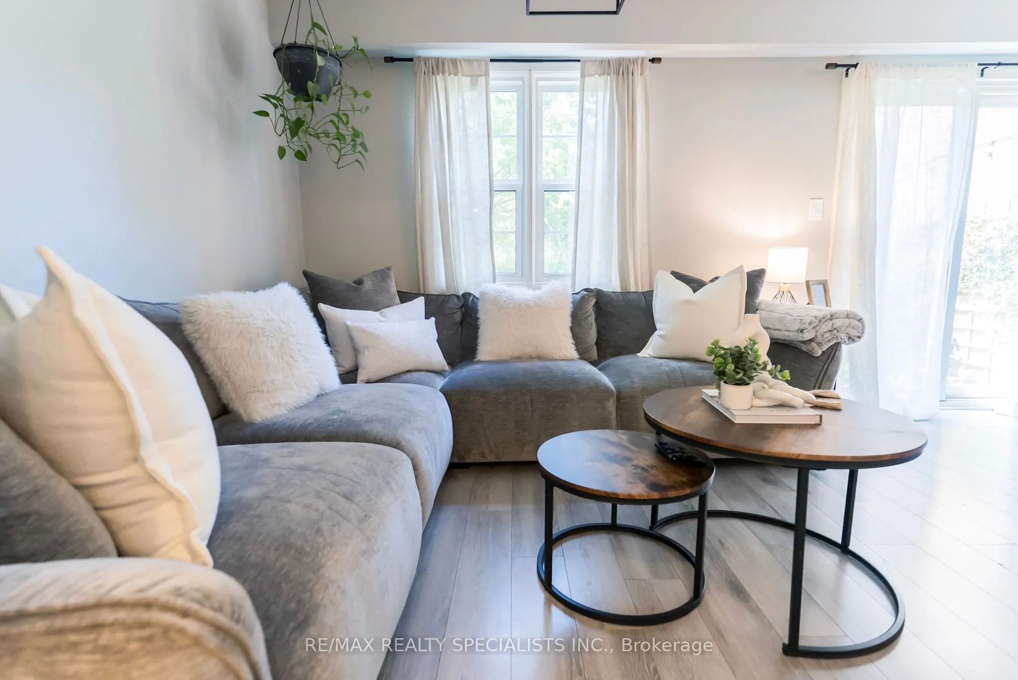 2120 Rathburn Road, #102