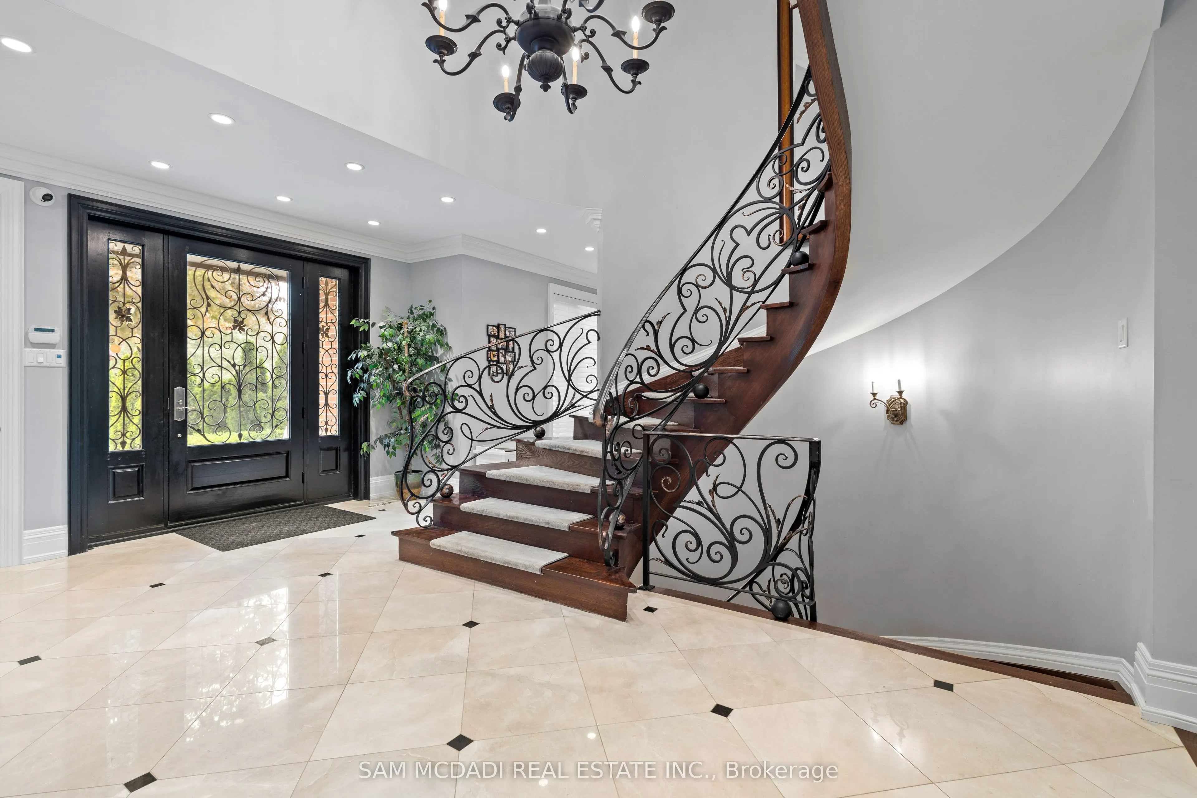 2173 Shawanaga Trail