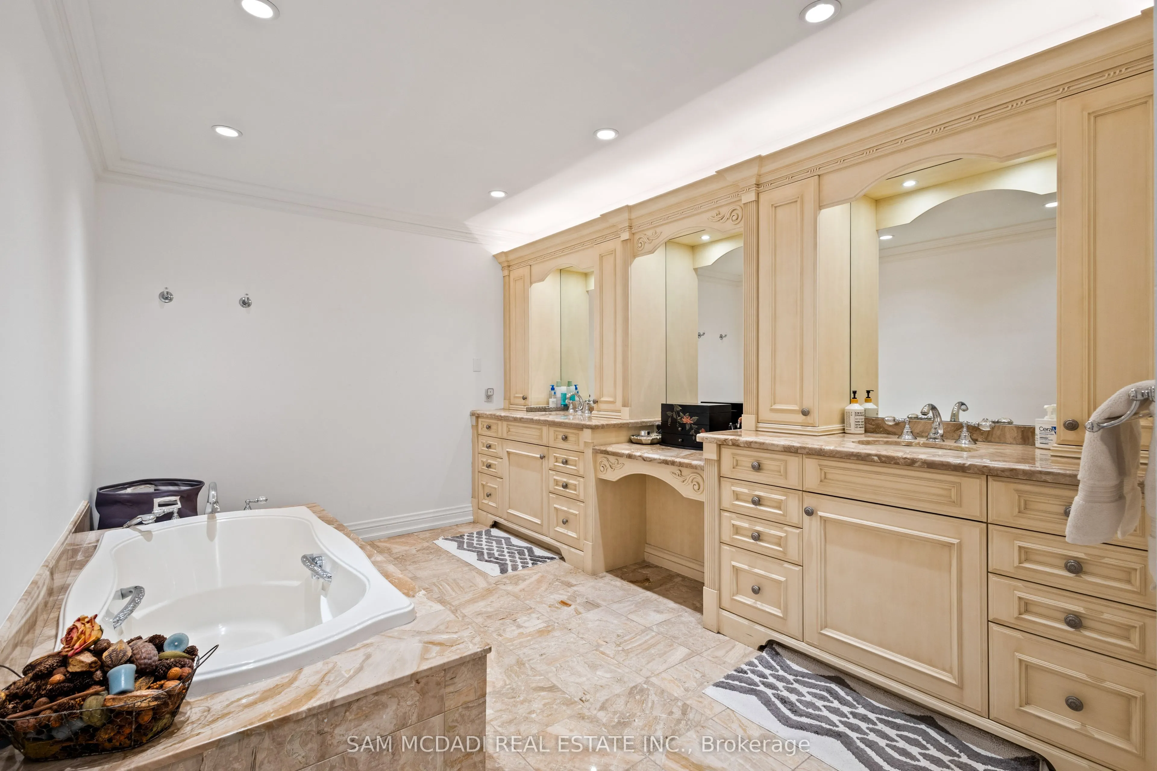 2173 Shawanaga Trail