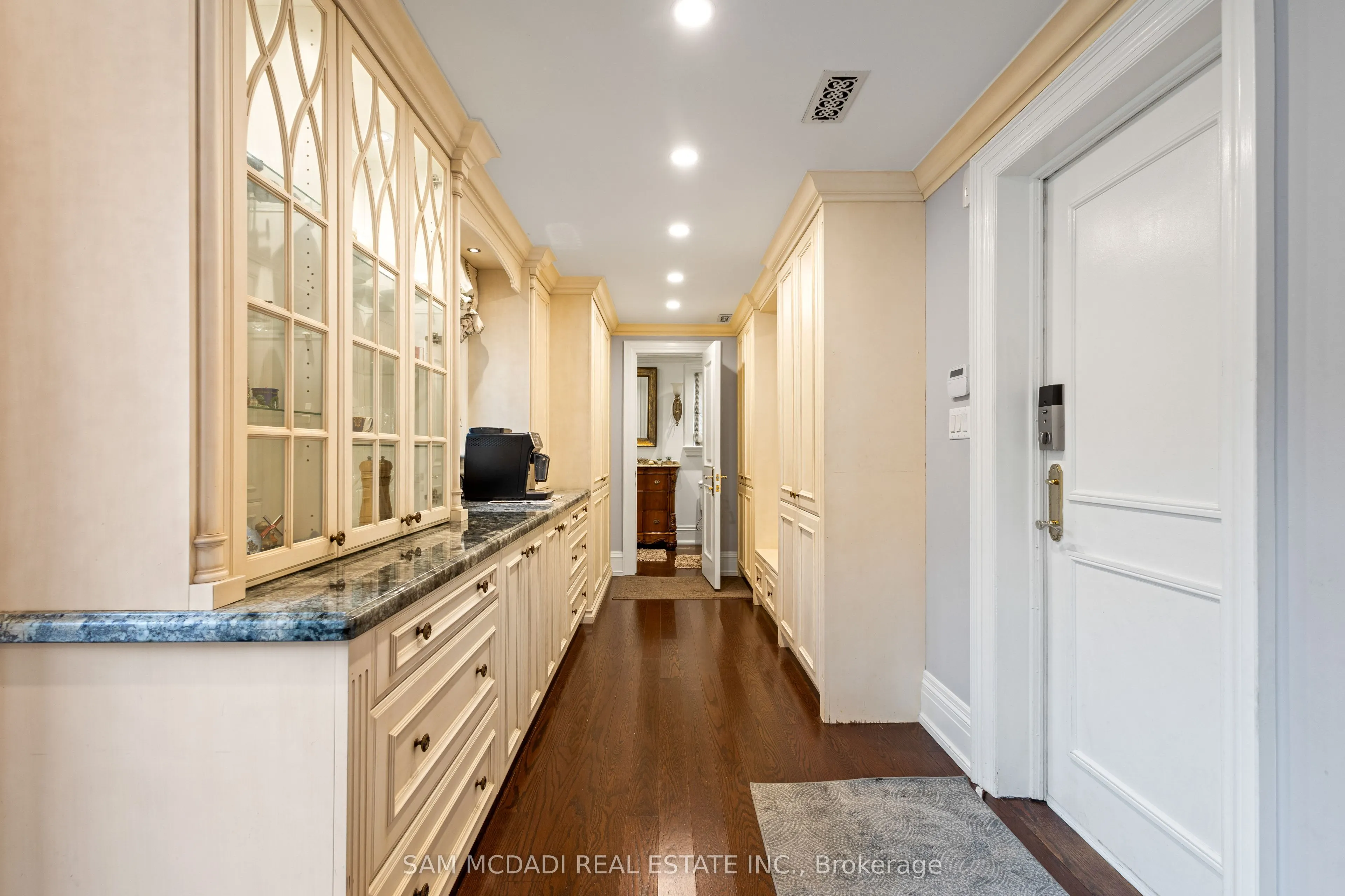 2173 Shawanaga Trail