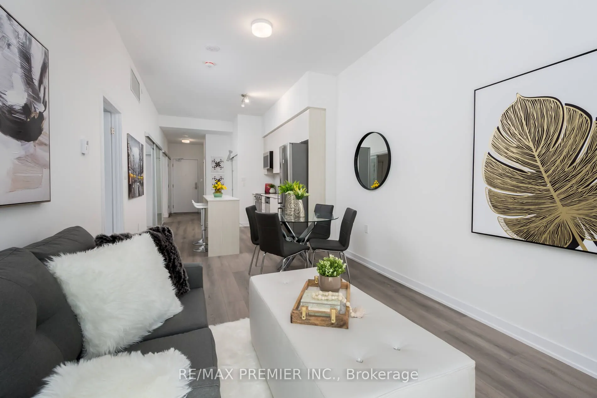 562 Hopewell Avenue, #103