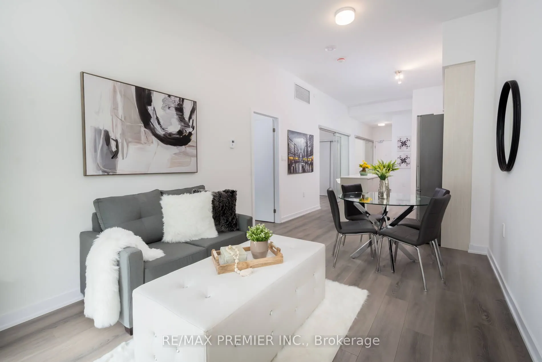562 Hopewell Avenue, #103