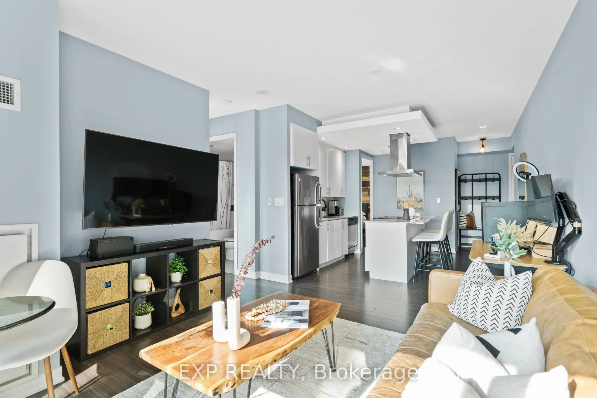 165 Legion Road N, #1932
