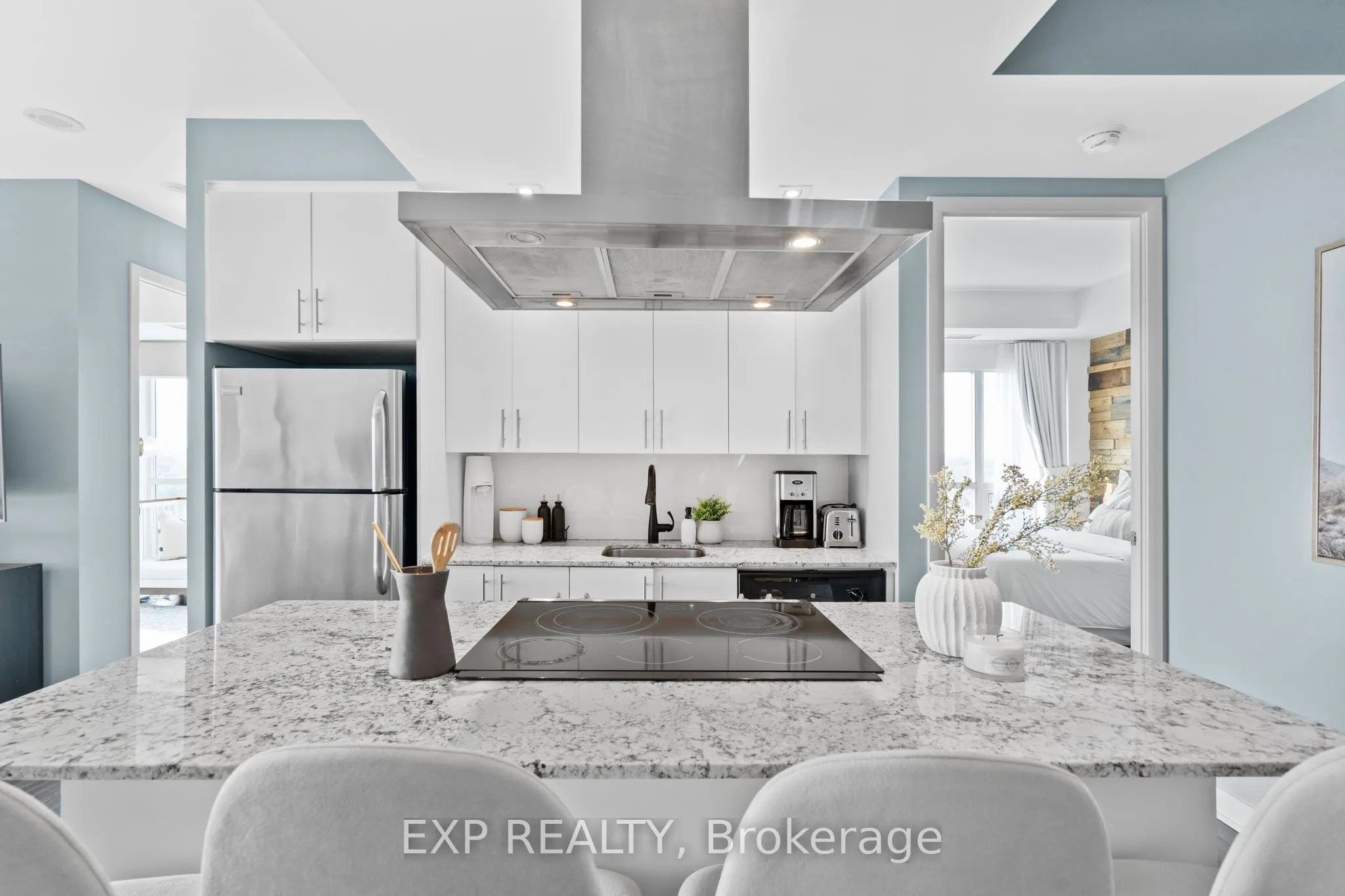 165 Legion Road N, #1932