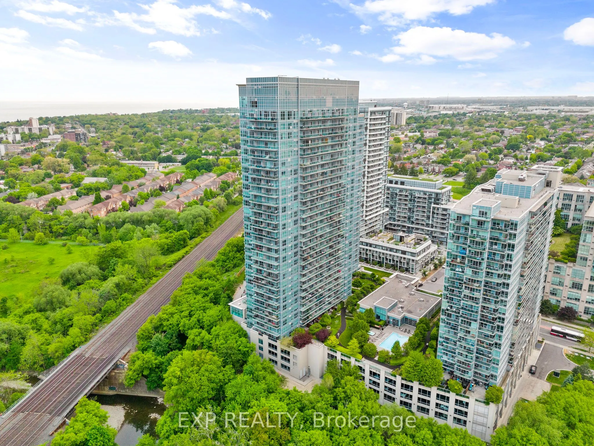 165 Legion Road N, #1932
