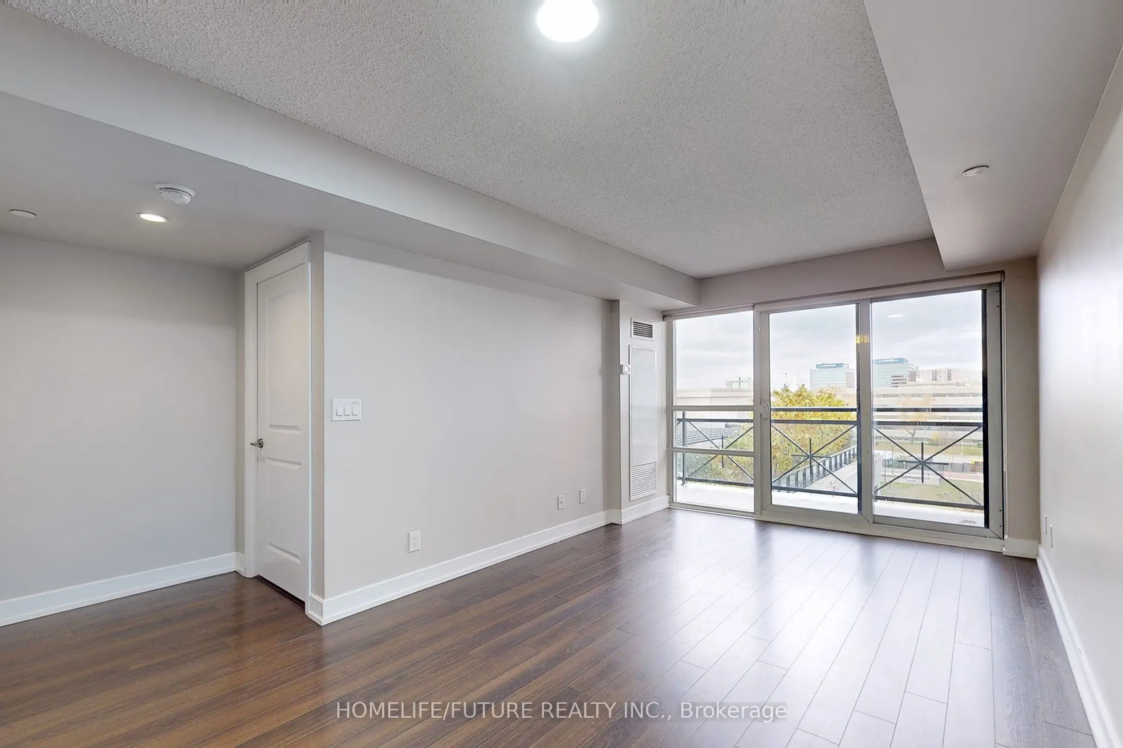 6 Eva Road, #401