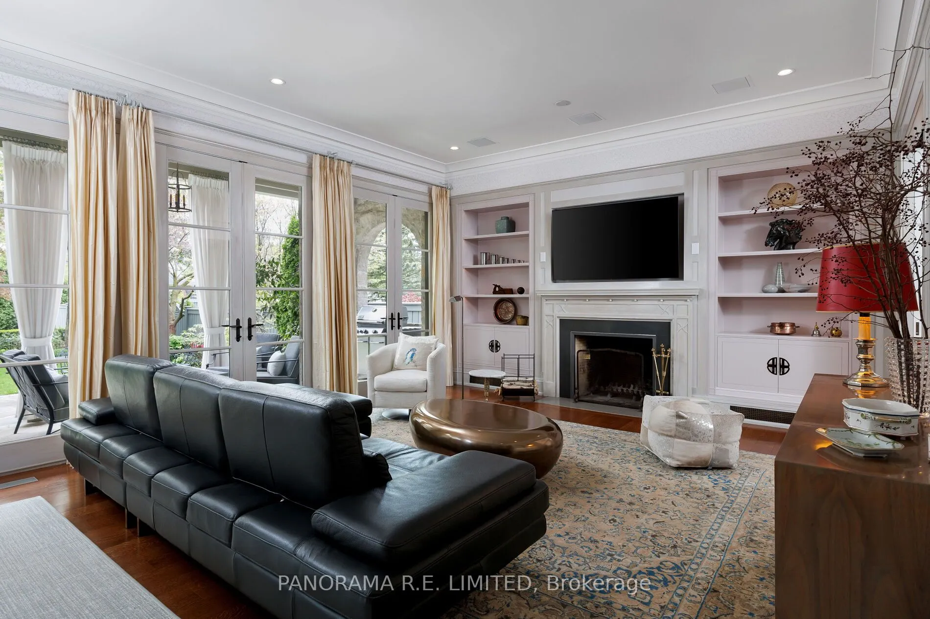 19 Graystone Gardens