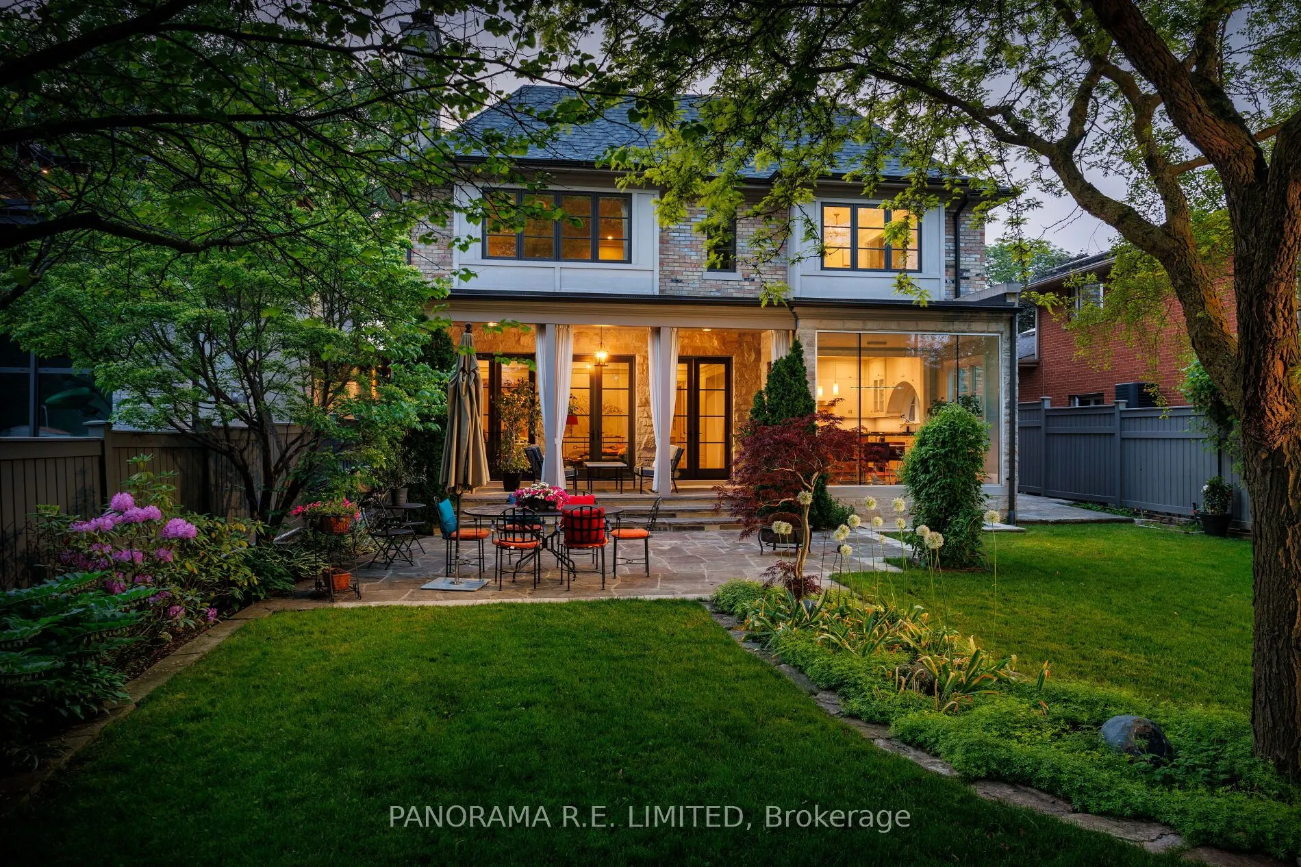 19 Graystone Gardens
