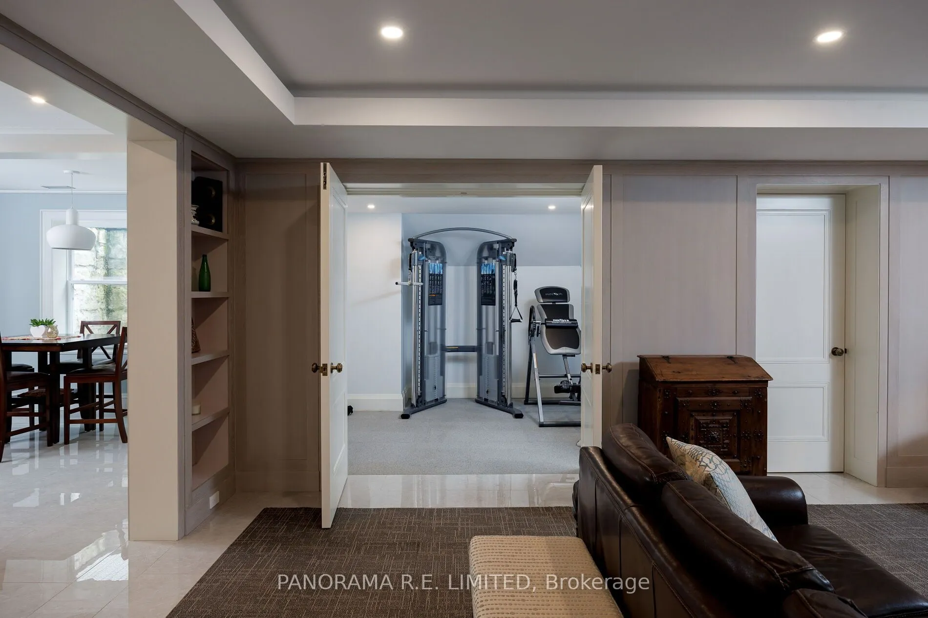 19 Graystone Gardens