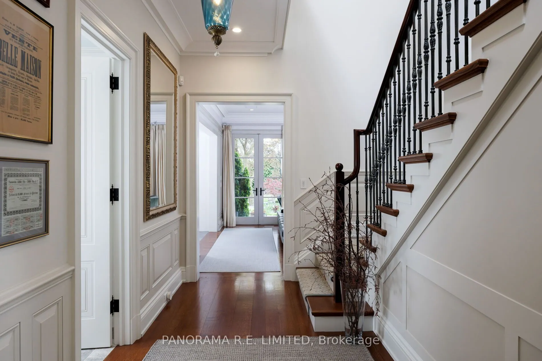 19 Graystone Gardens