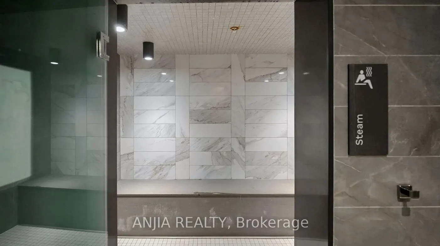 9 Mabelle Avenue, #1526