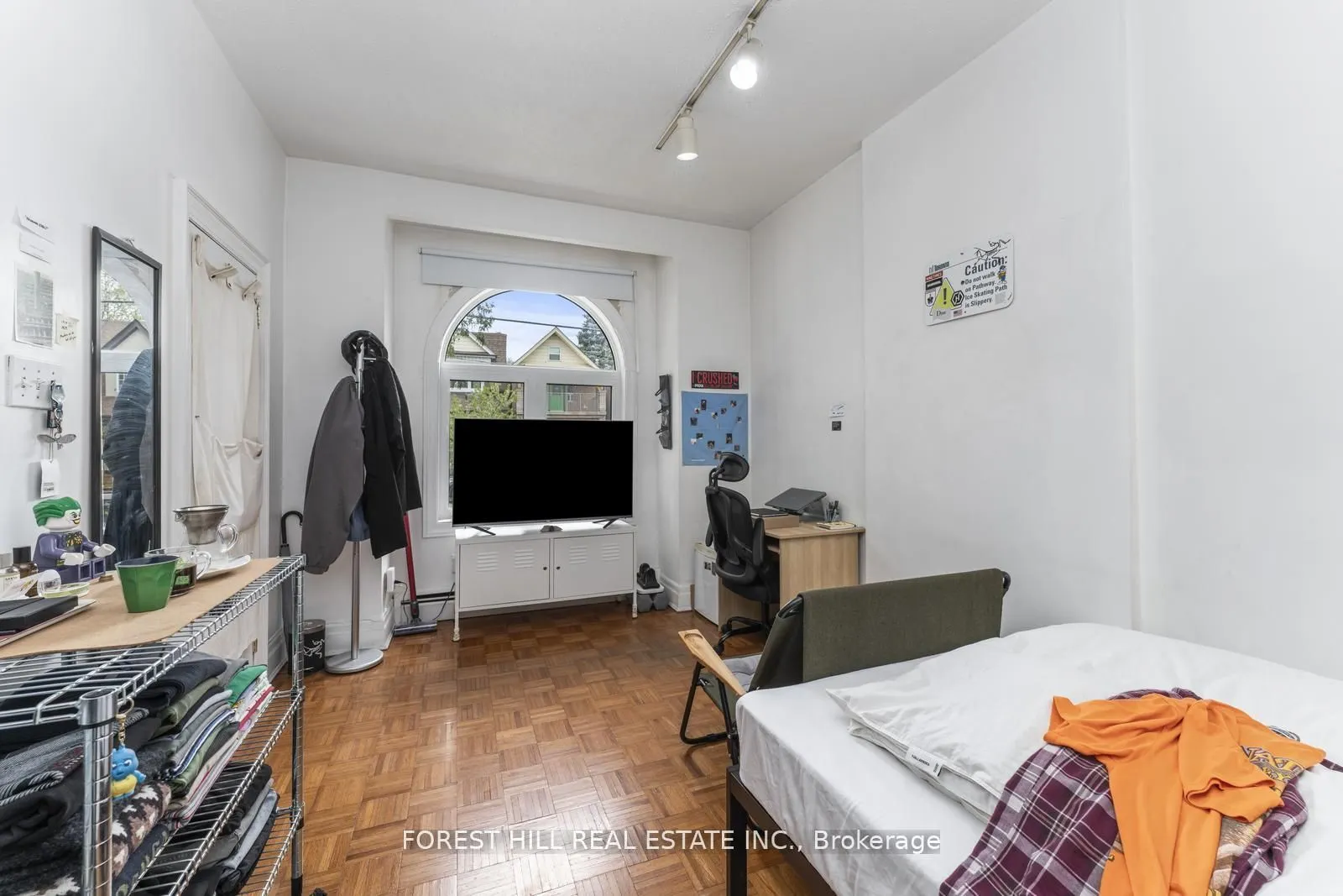1046 Dovercourt Road