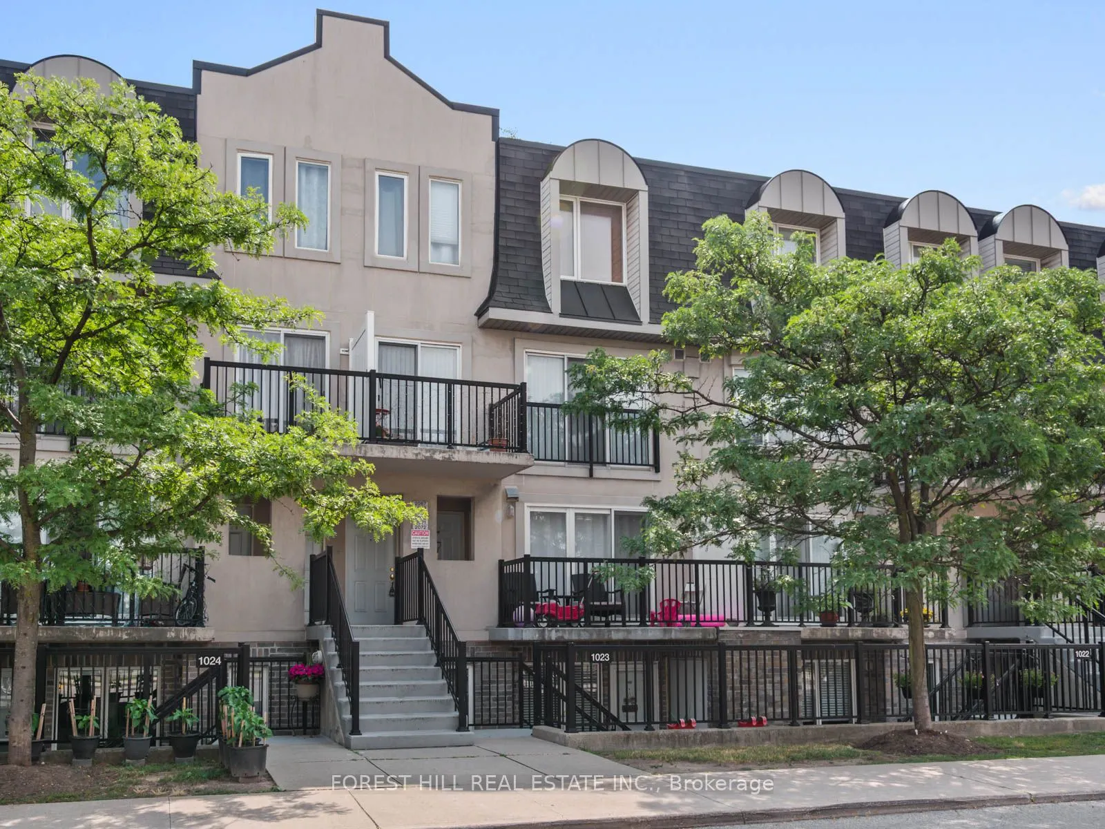 65 George Appleton Way, #2069